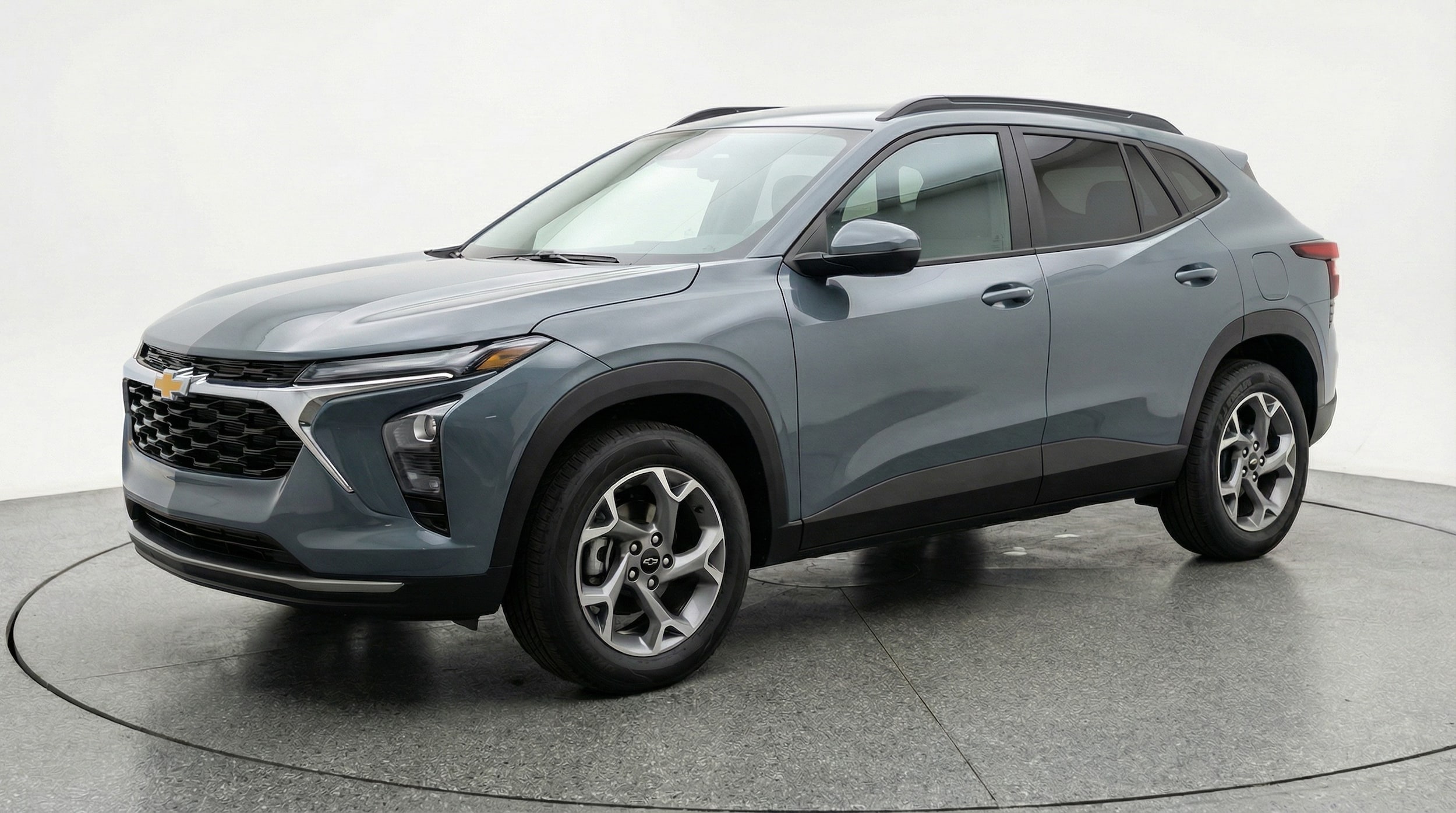 Thumbnail: 2025 Chevrolet Trax - 3