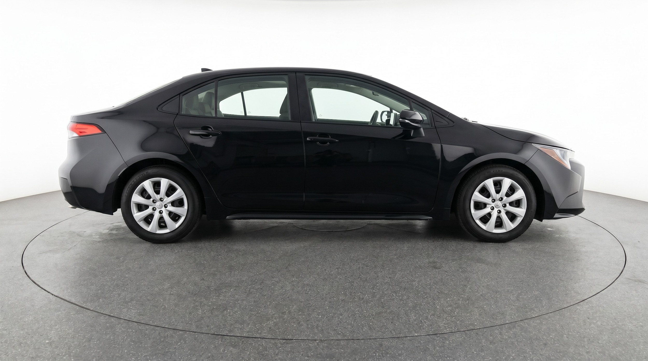 Thumbnail: 2025 Toyota Corolla - 8