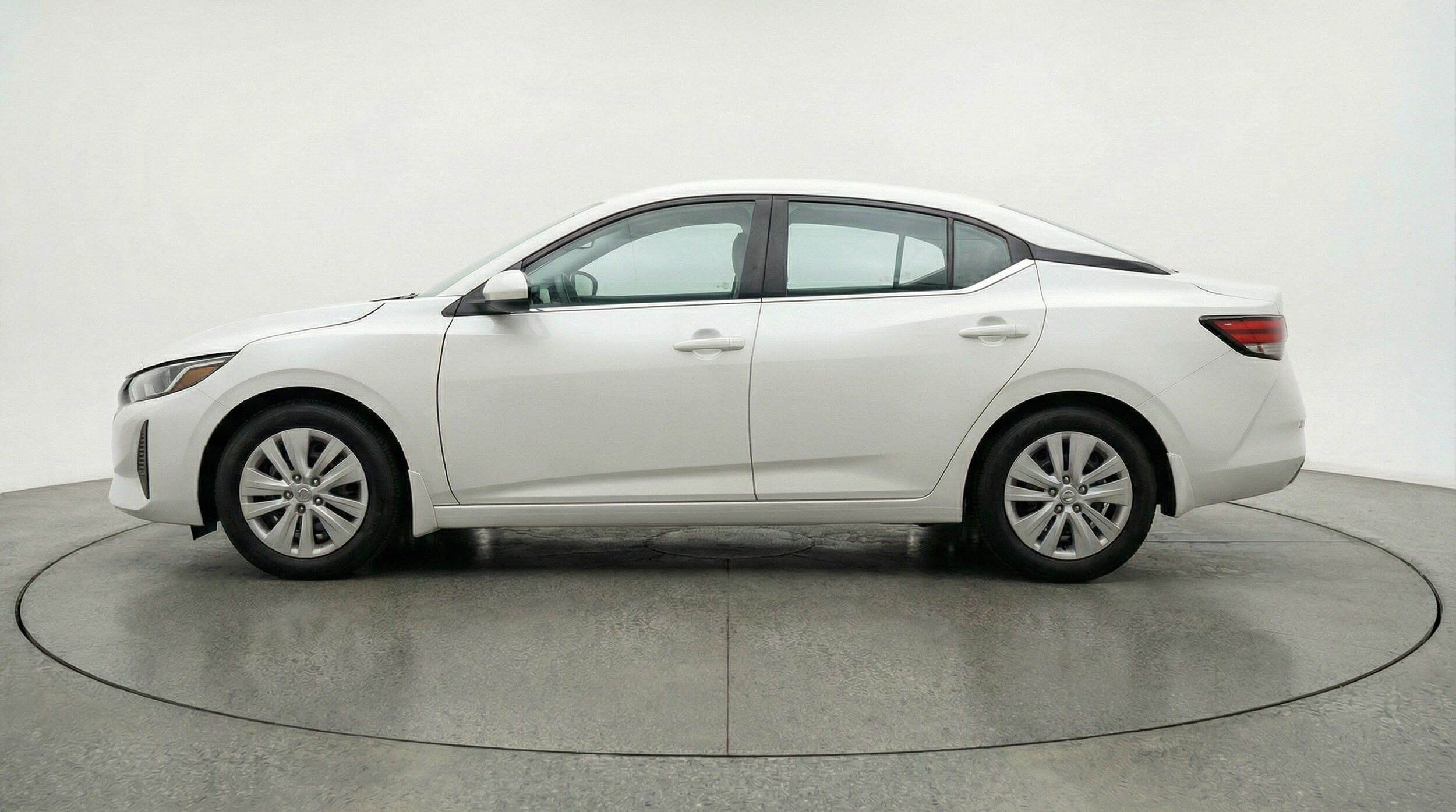 Thumbnail: 2025 Nissan Sentra - 4