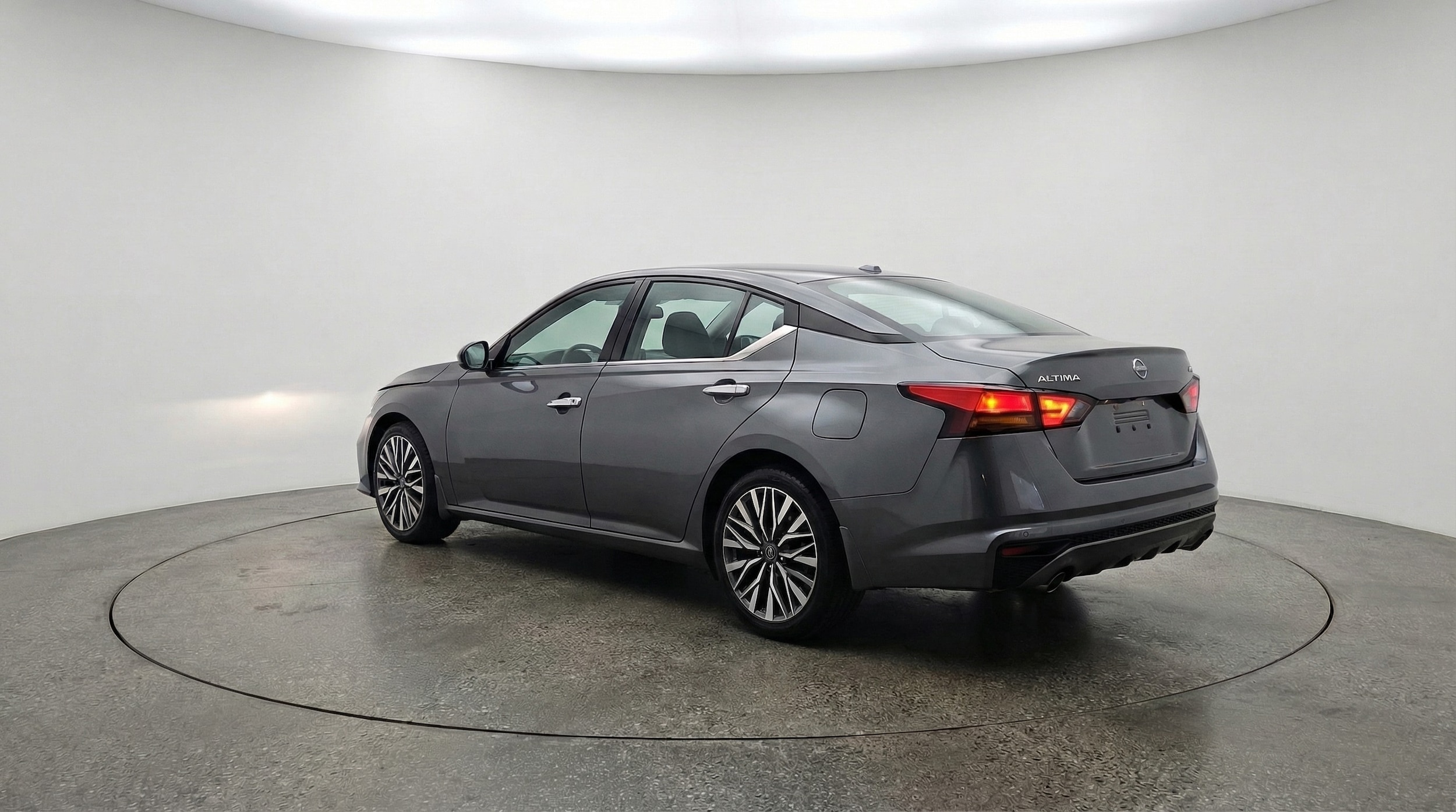 Thumbnail: 2025 Nissan Altima - 5