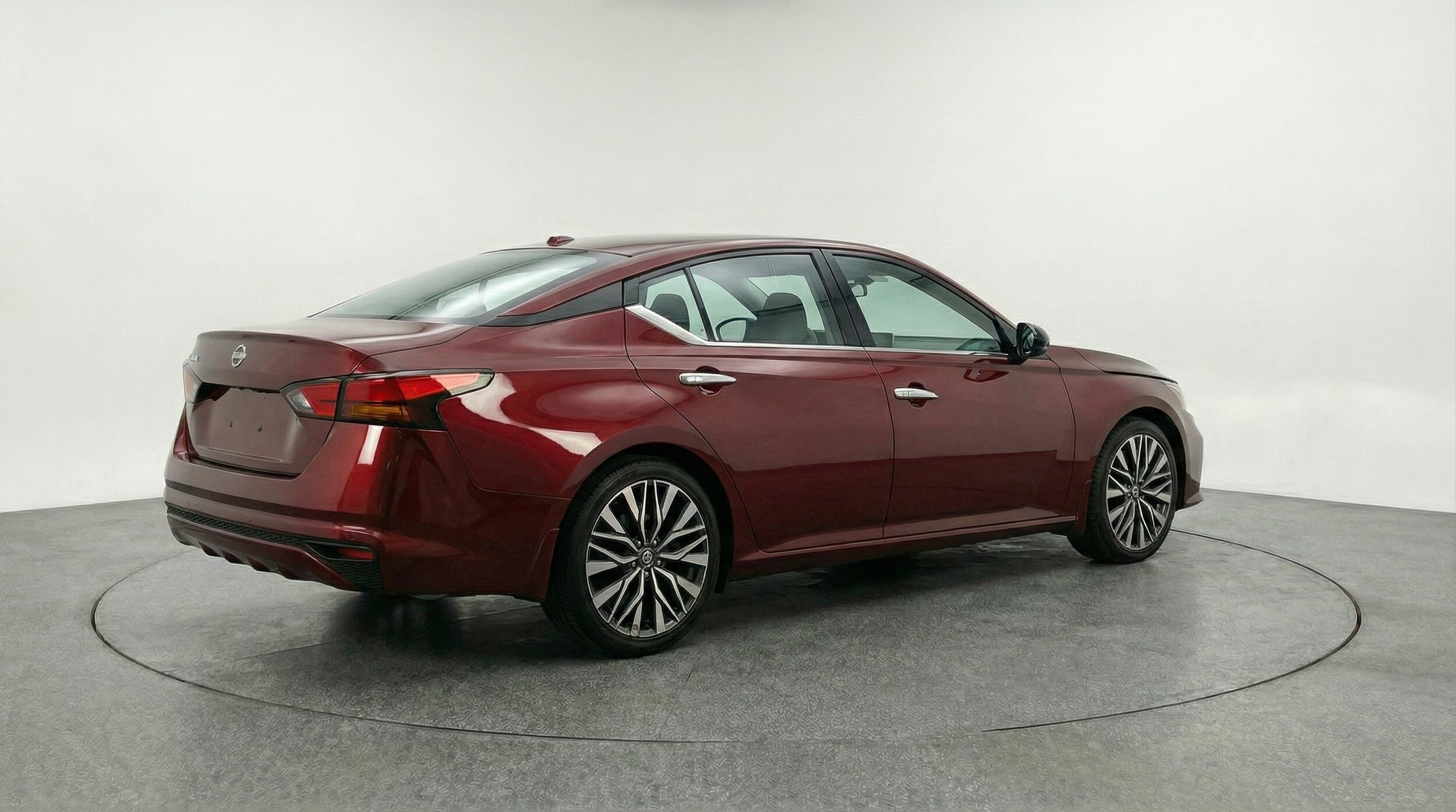 Thumbnail: 2025 Nissan Altima - 7