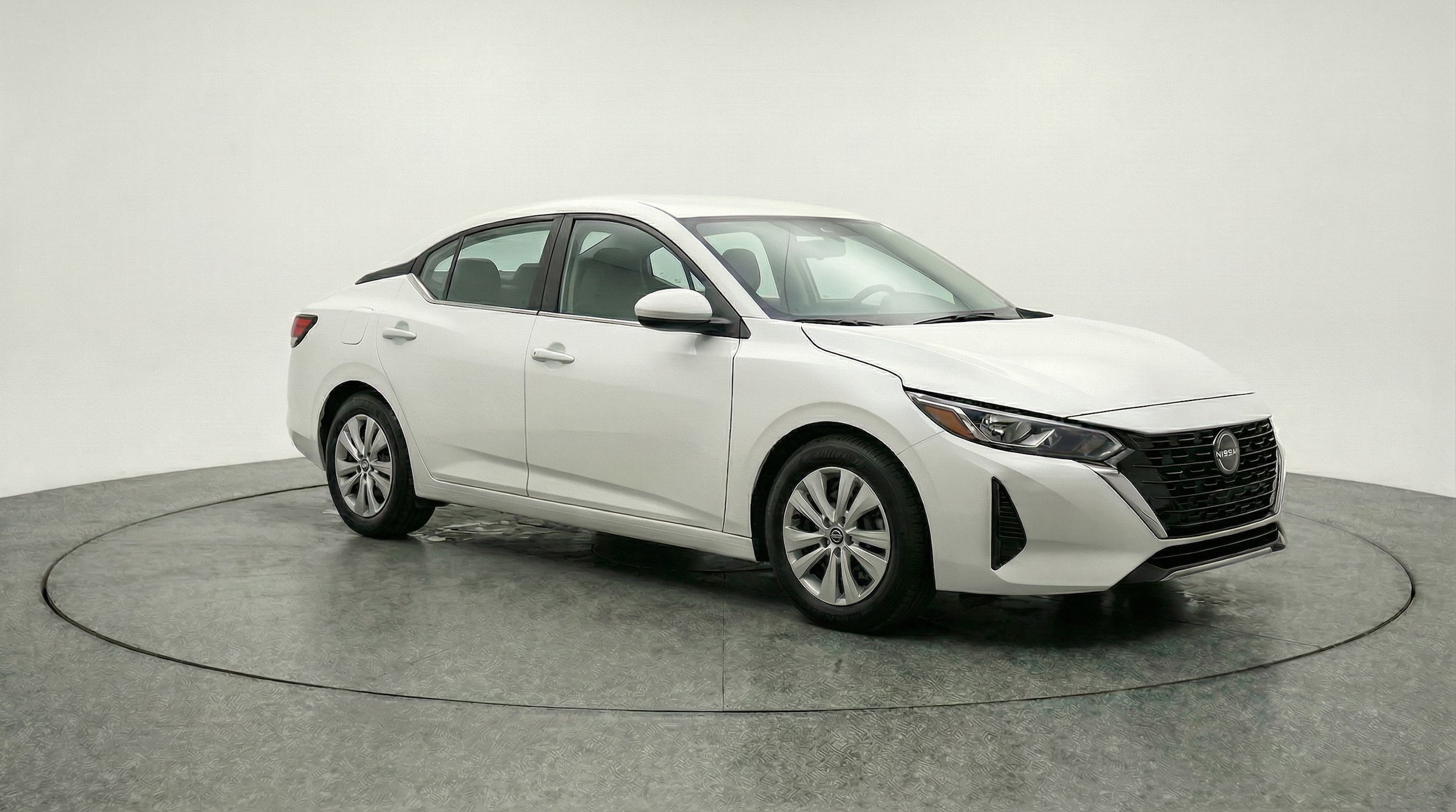 Thumbnail: 2025 Nissan Sentra - 1