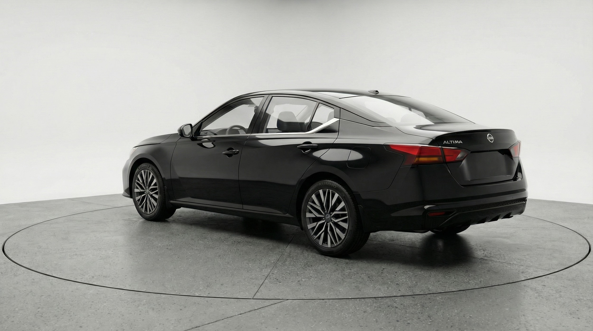 Thumbnail: 2025 Nissan Altima - 5