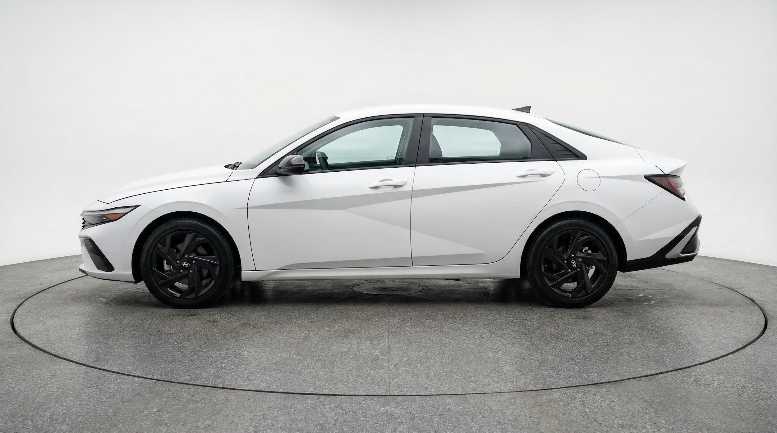 Thumbnail: 2026 Hyundai Elantra - 5