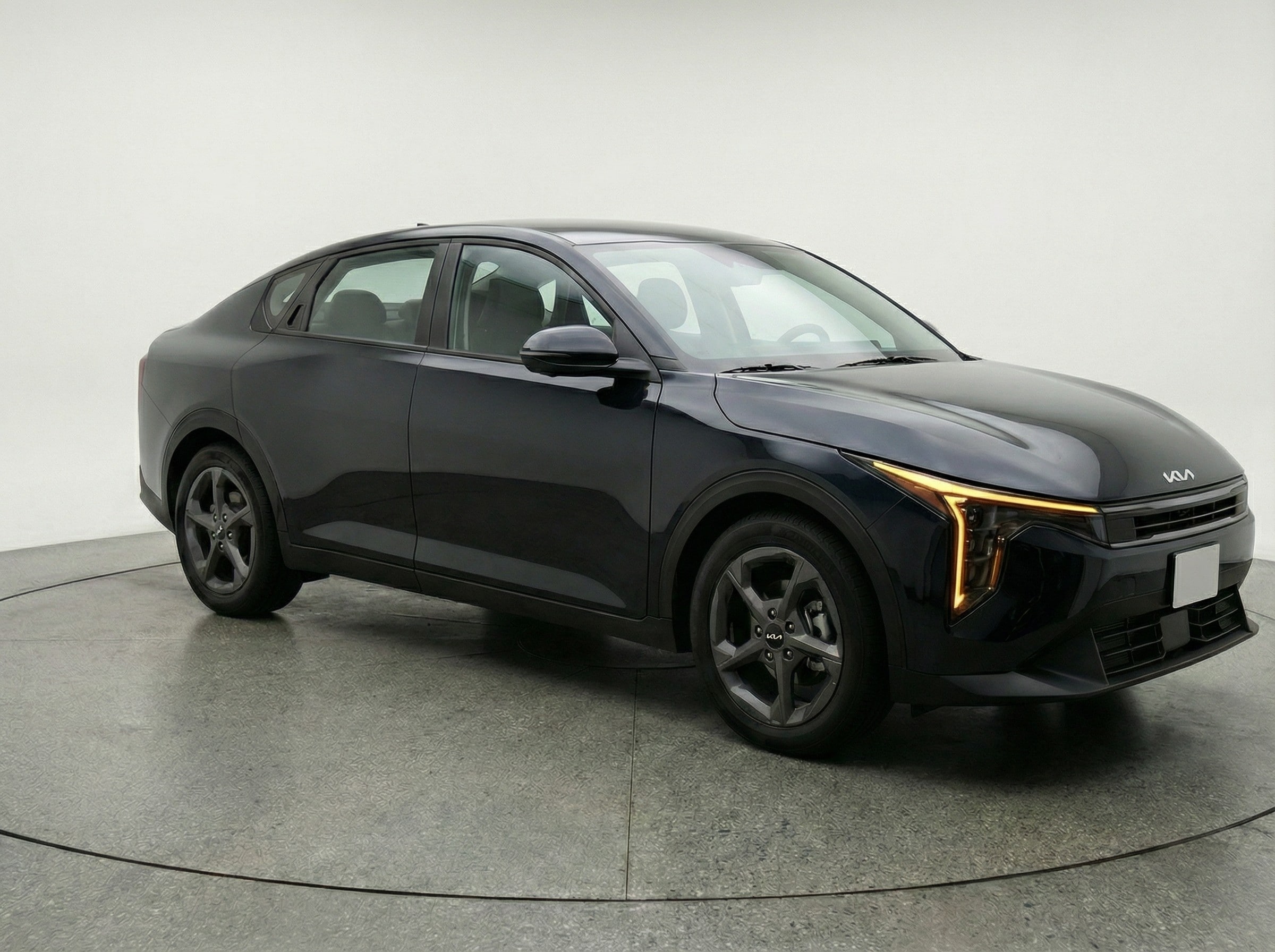 Thumbnail: 2025 Kia K4 - 1