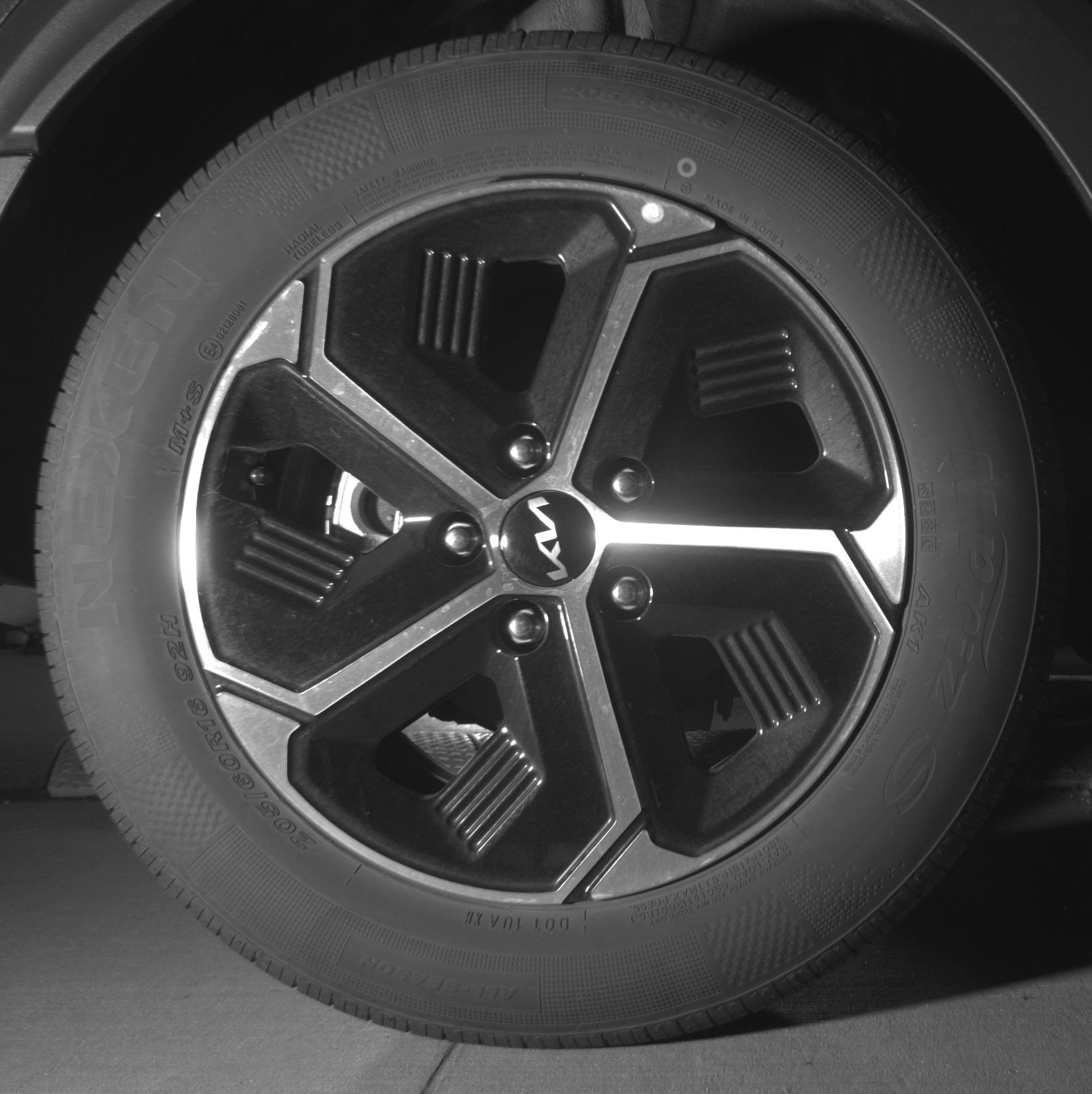Thumbnail: 2026 Kia Niro - 15