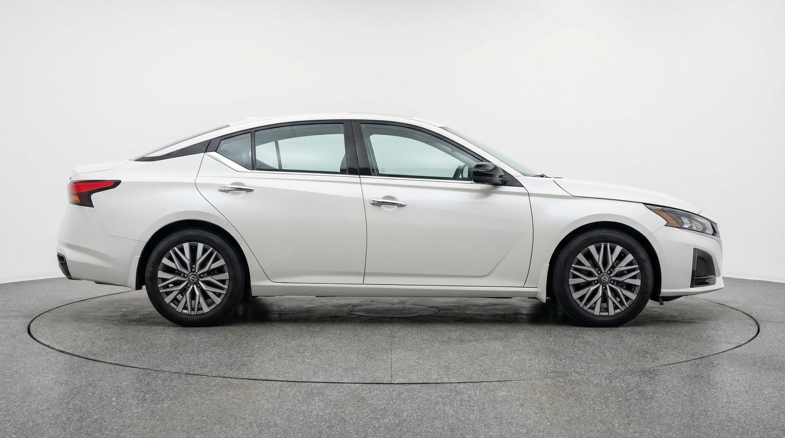 Thumbnail: 2025 Nissan Altima - 8
