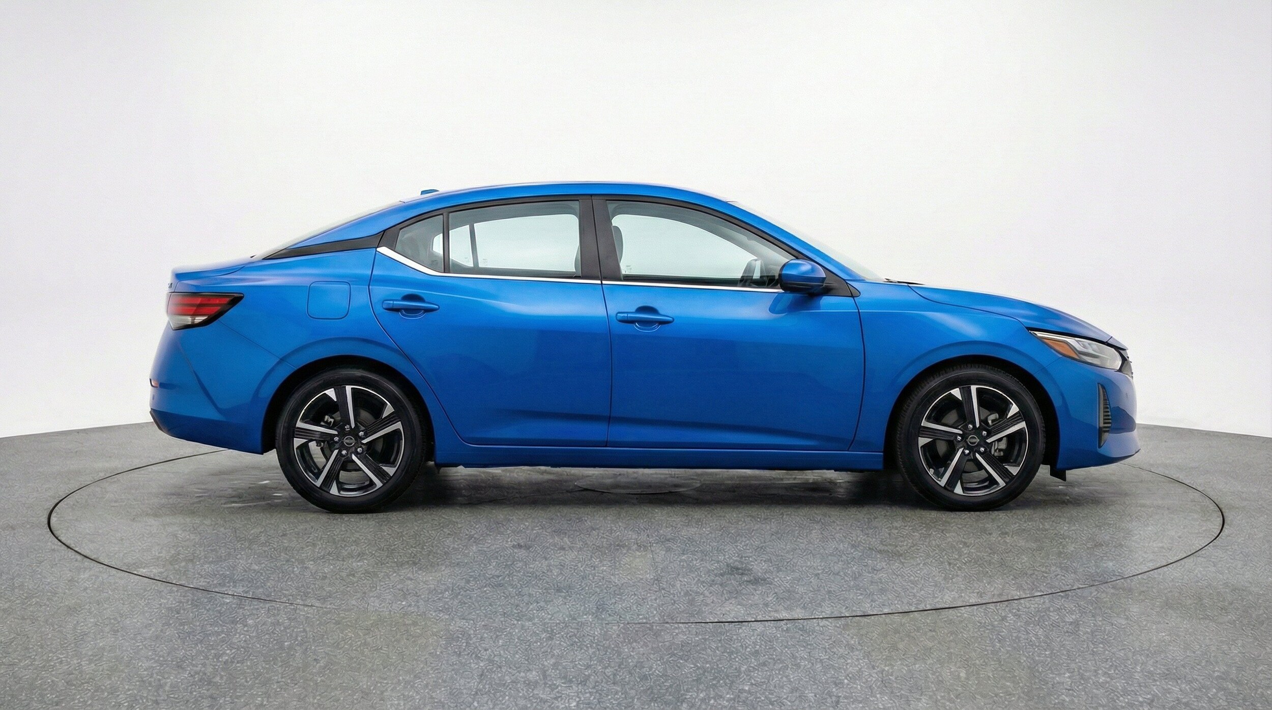 Thumbnail: 2025 Nissan Sentra - 10