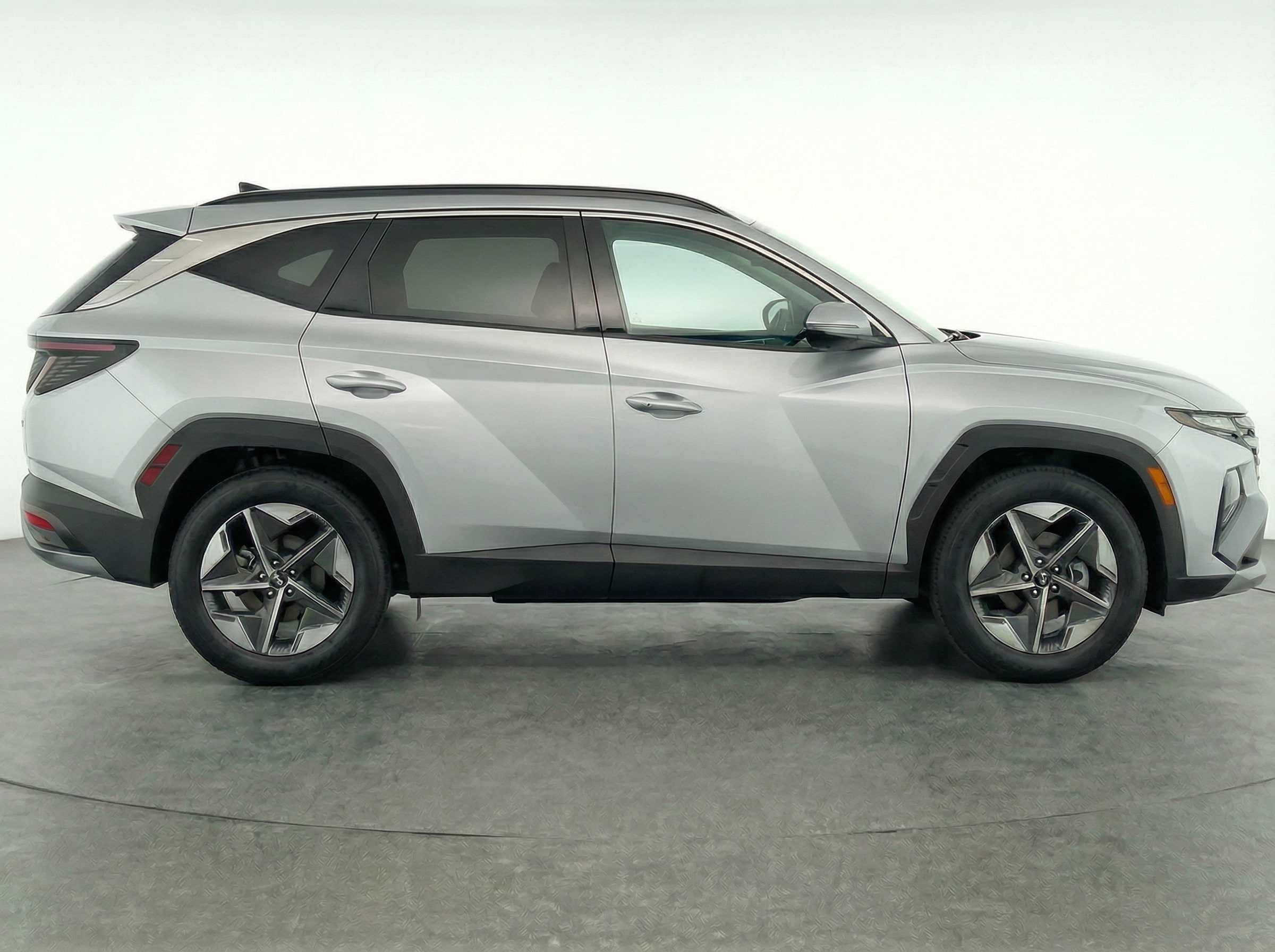 Thumbnail: 2025 Hyundai Tucson - 8