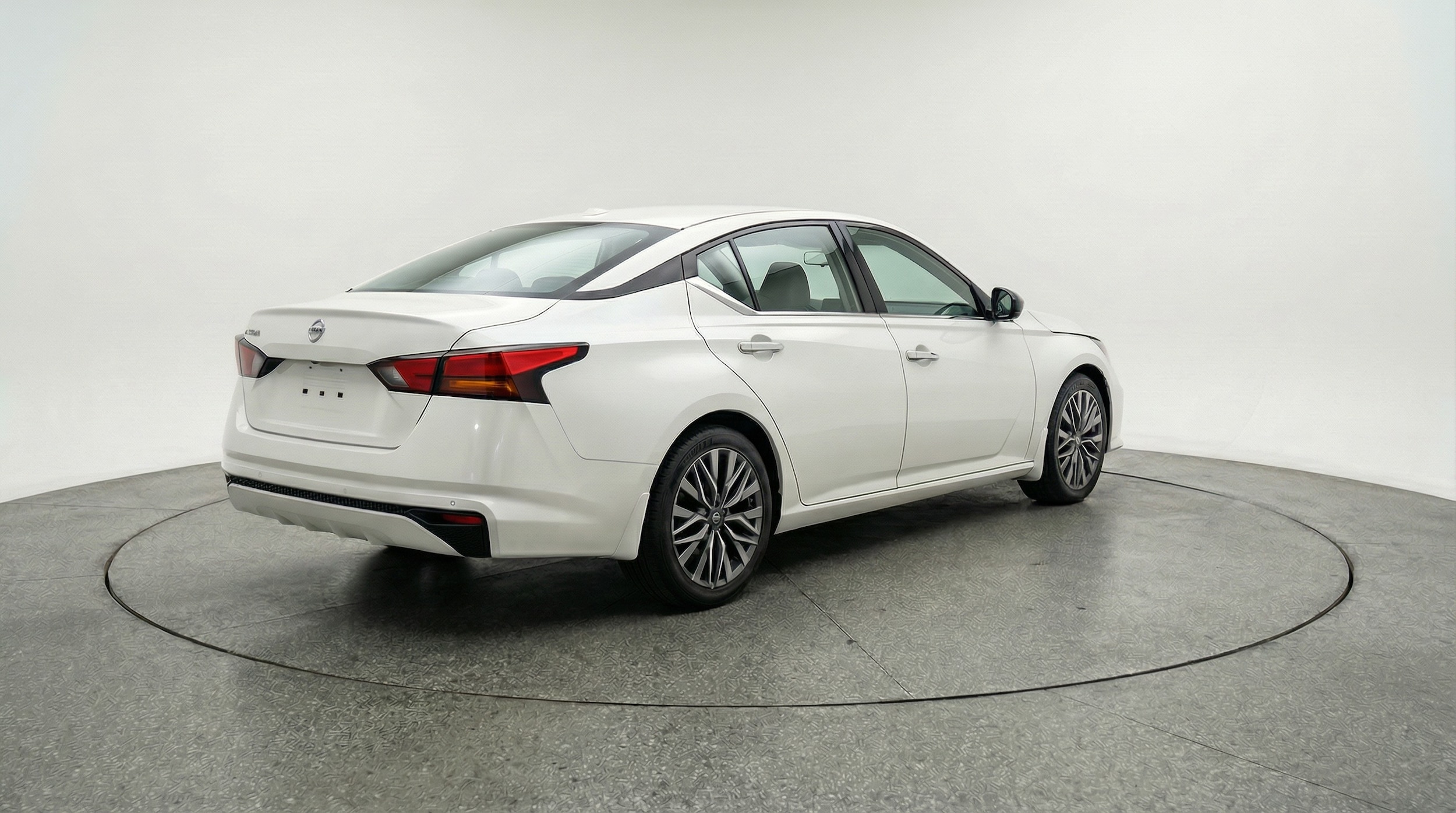 Thumbnail: 2025 Nissan Altima - 7