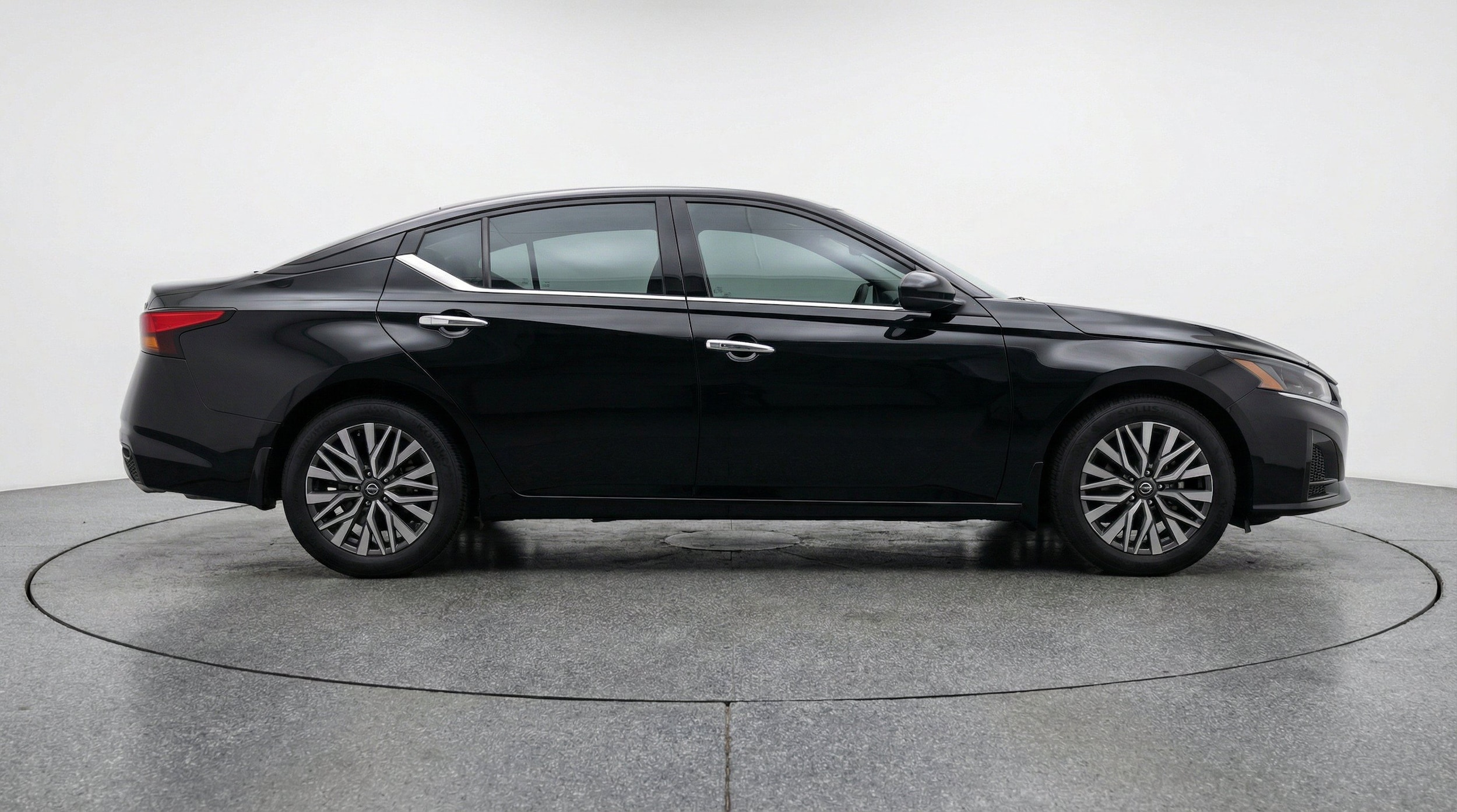 Thumbnail: 2025 Nissan Altima - 11