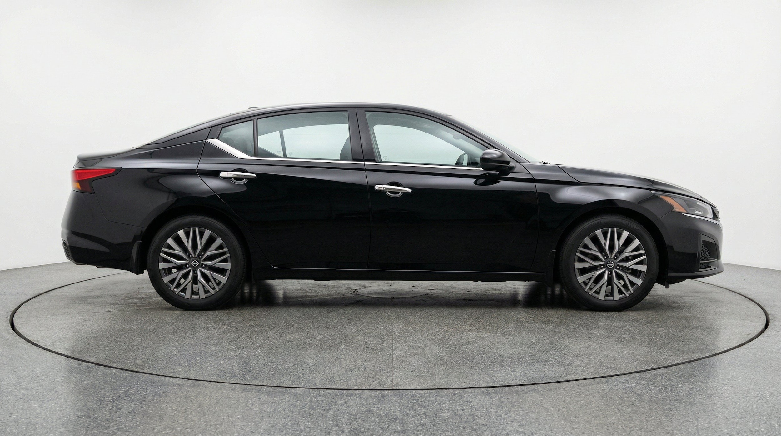 Thumbnail: 2025 Nissan Altima - 11