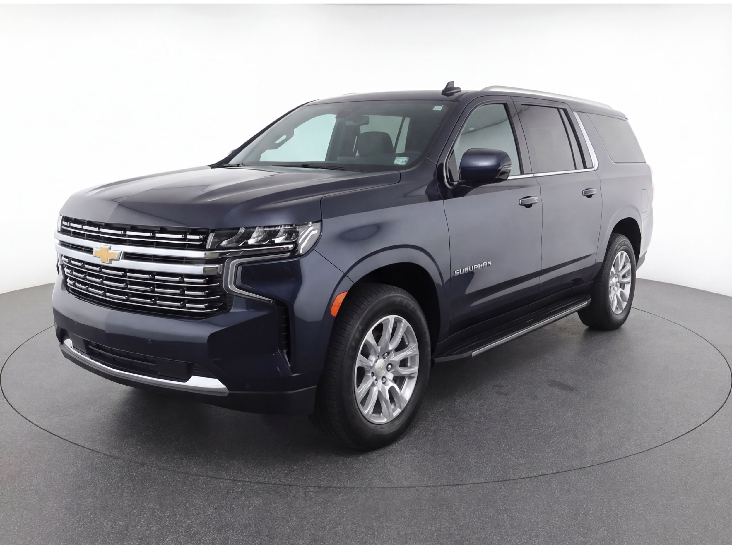 Thumbnail: 2023 Chevrolet Suburban - 3