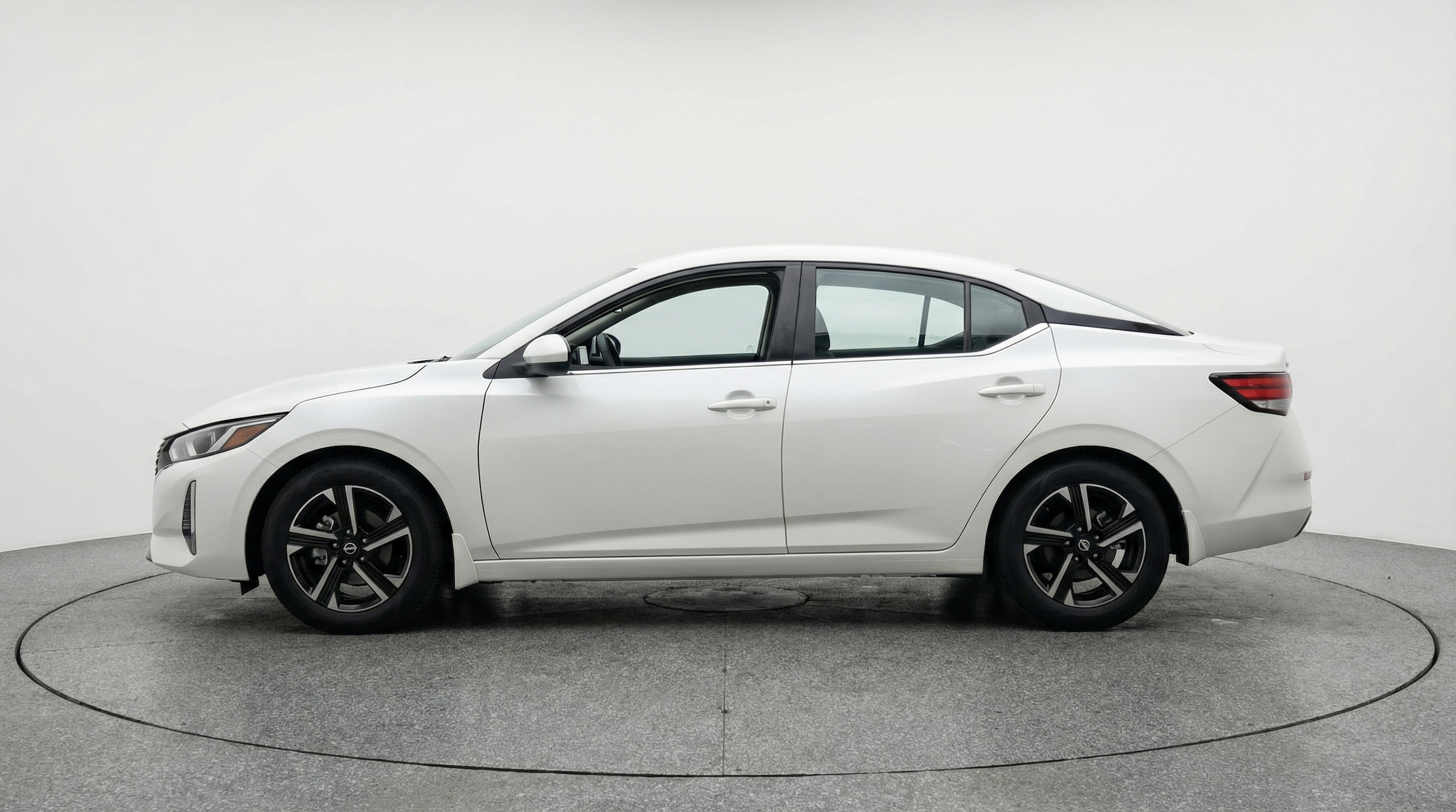 Thumbnail: 2025 Nissan Sentra - 4