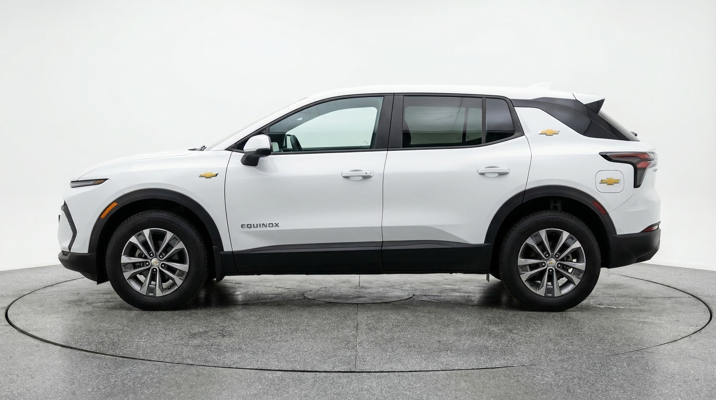 Thumbnail: 2025 Chevrolet Equinox - 4