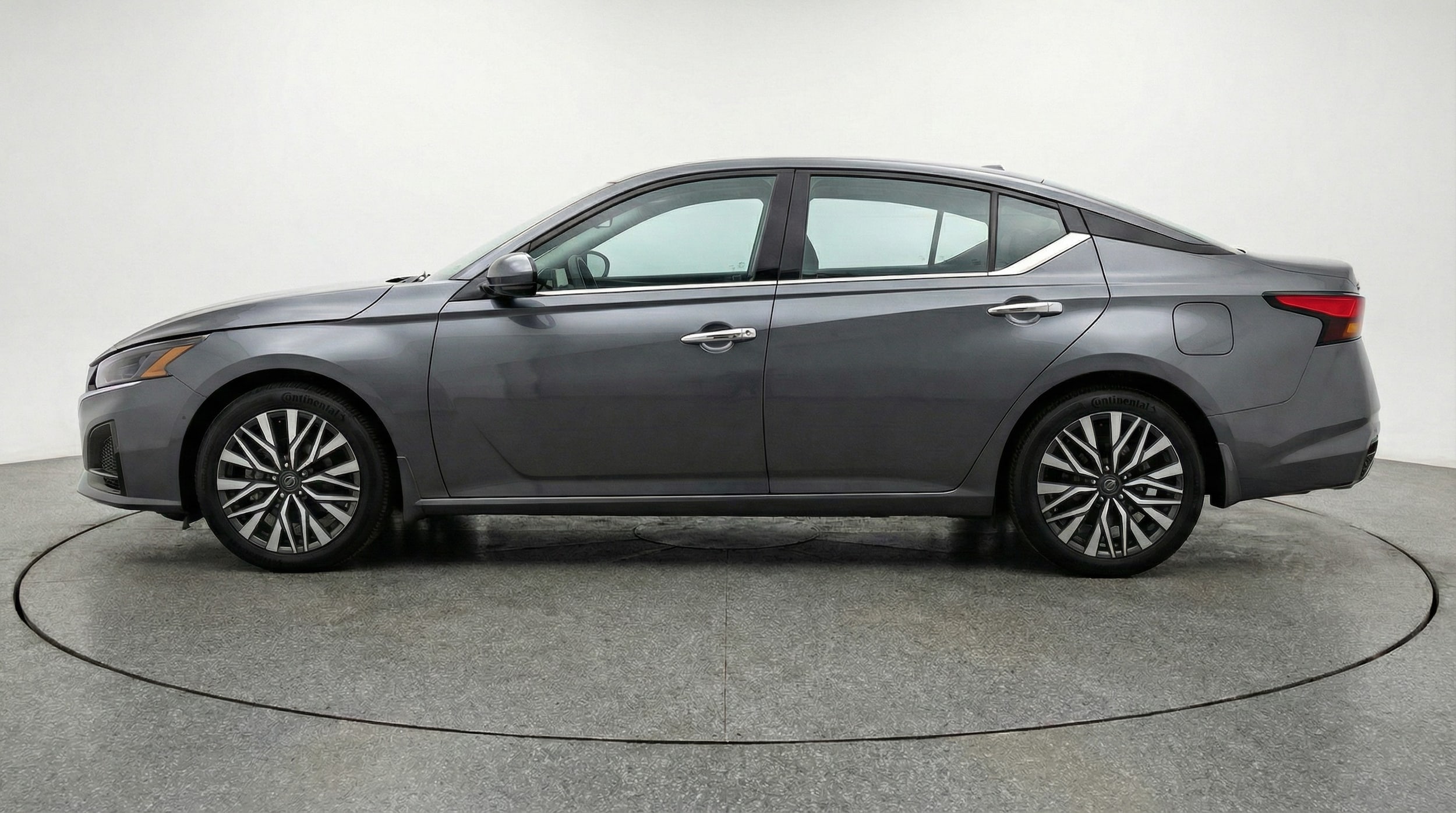 Thumbnail: 2025 Nissan Altima - 4