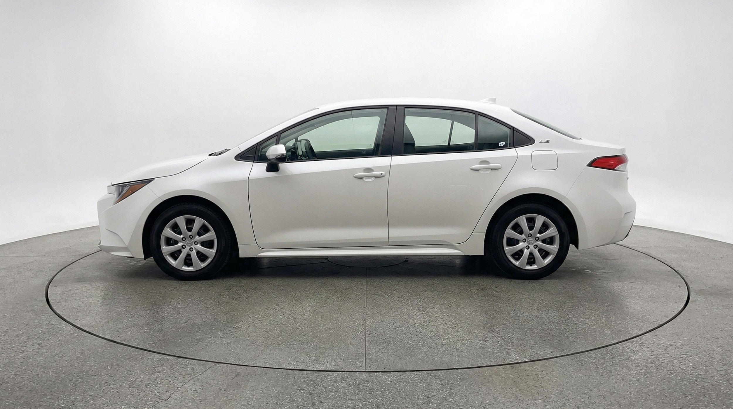 Thumbnail: 2025 Toyota Corolla - 5