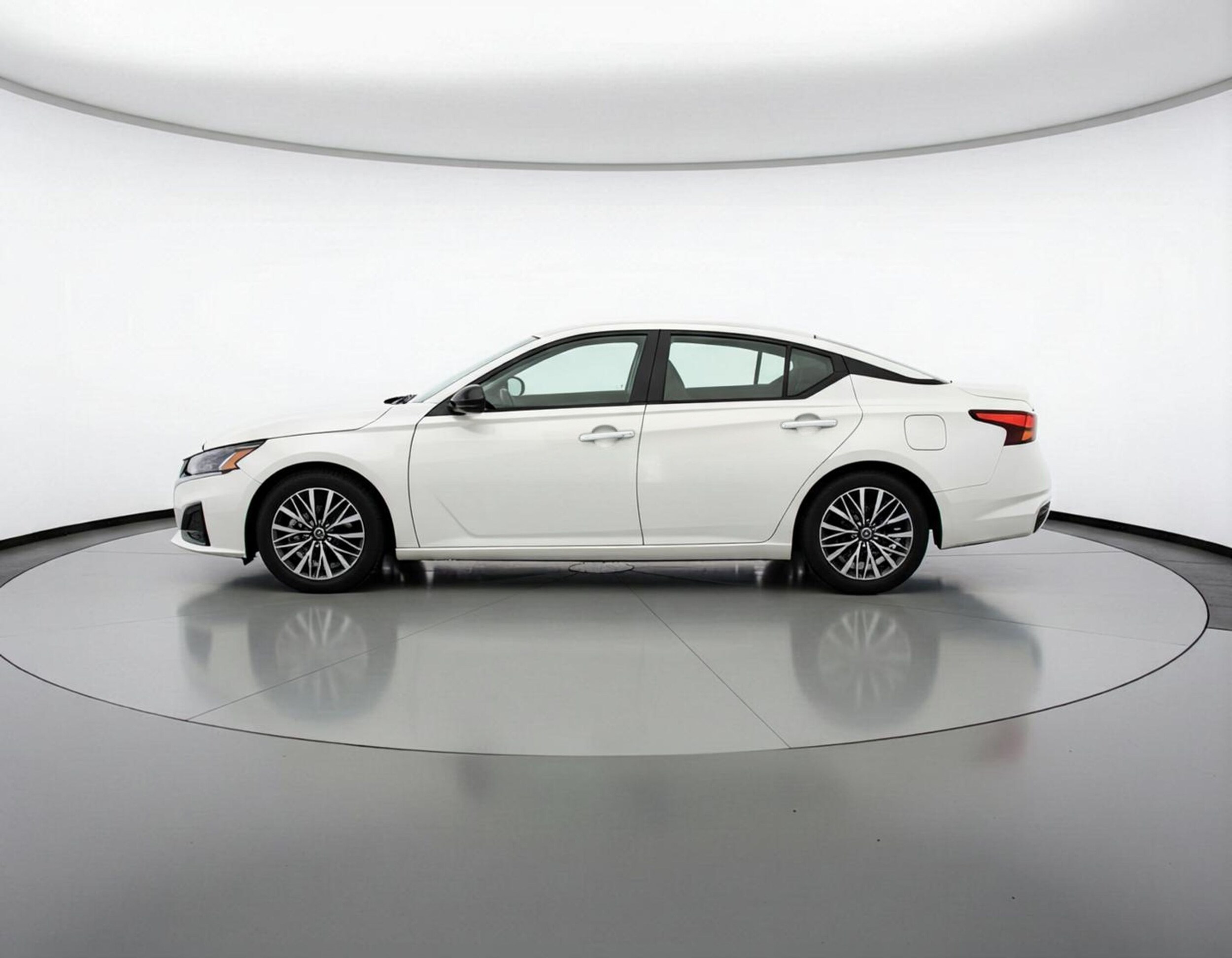 Thumbnail: 2025 Nissan Altima - 4