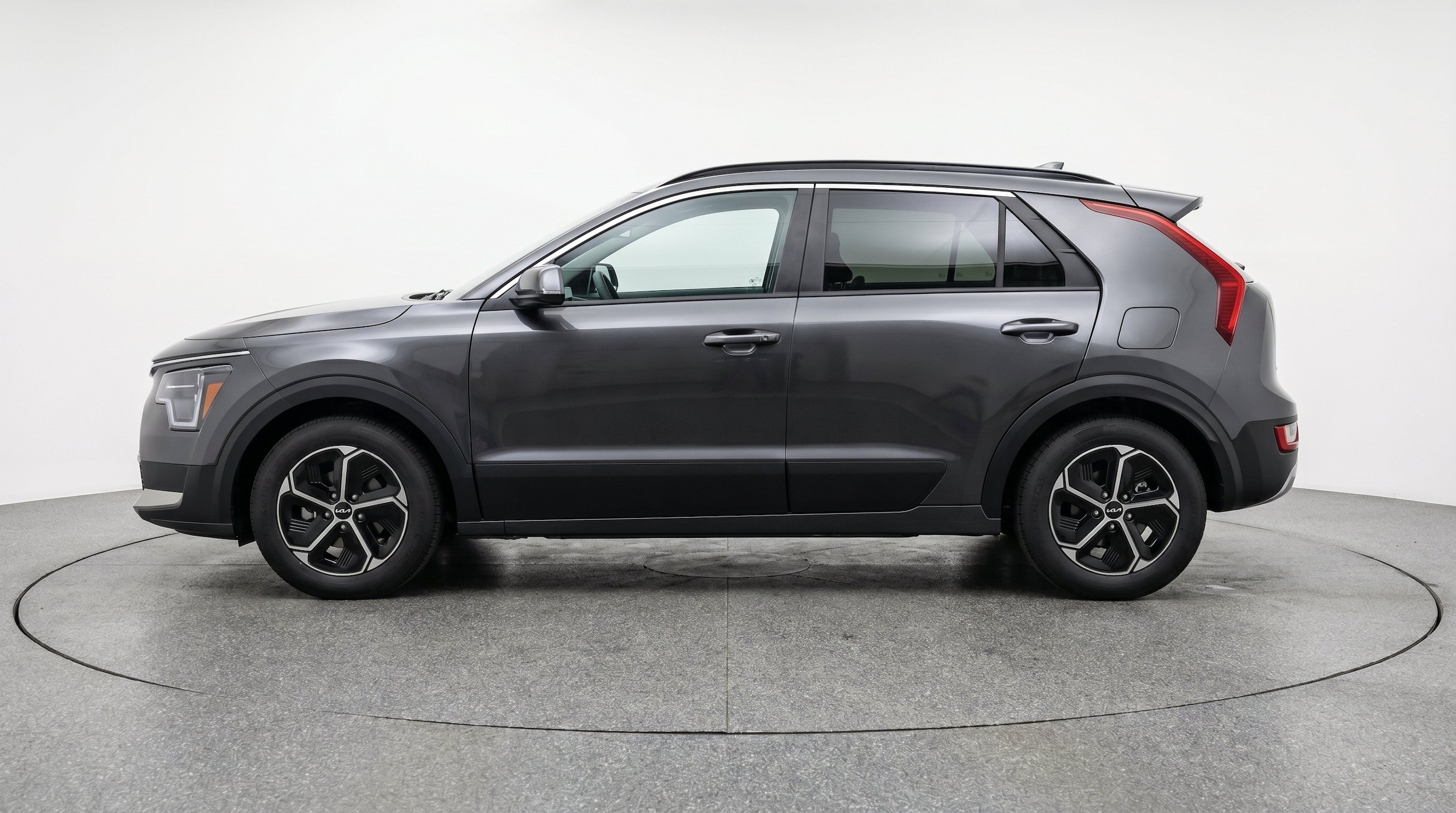 Thumbnail: 2026 Kia Niro - 5