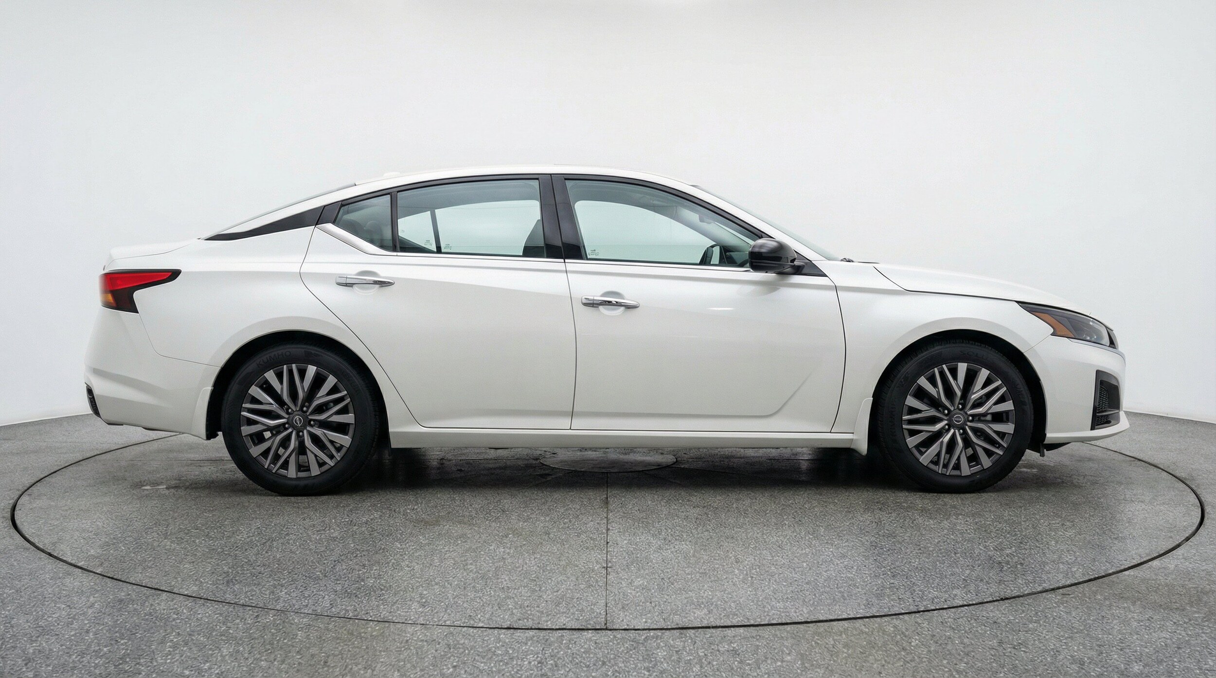 Thumbnail: 2025 Nissan Altima - 11
