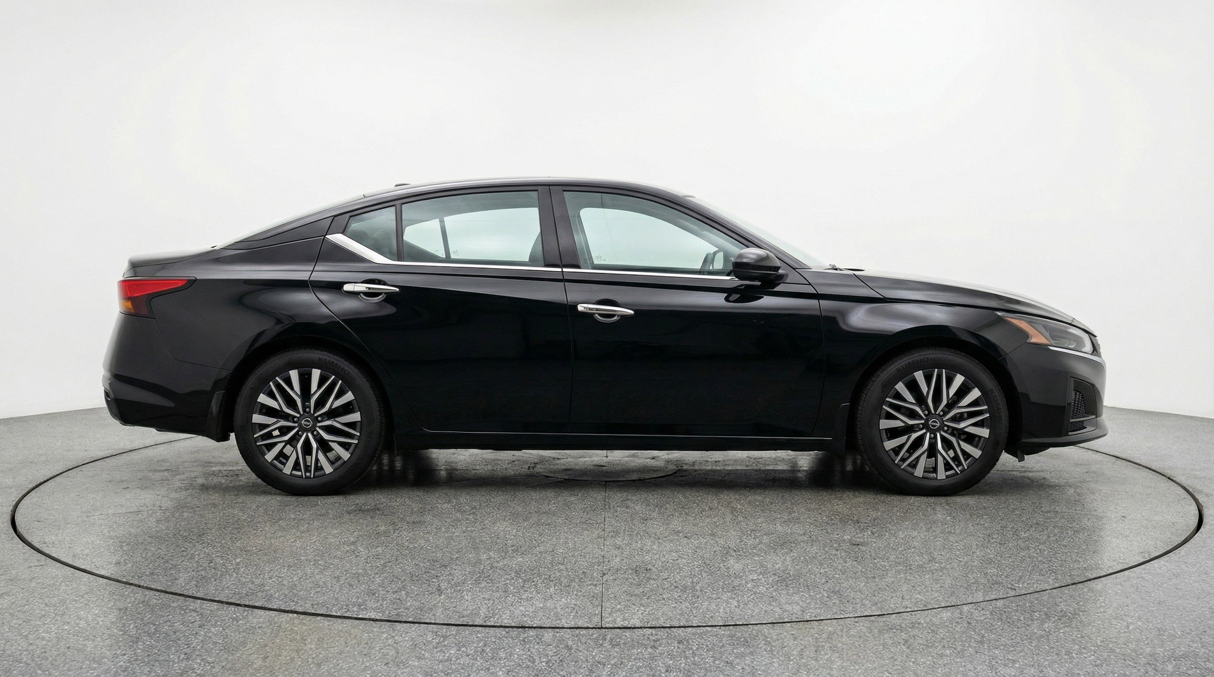 Thumbnail: 2025 Nissan Altima - 11