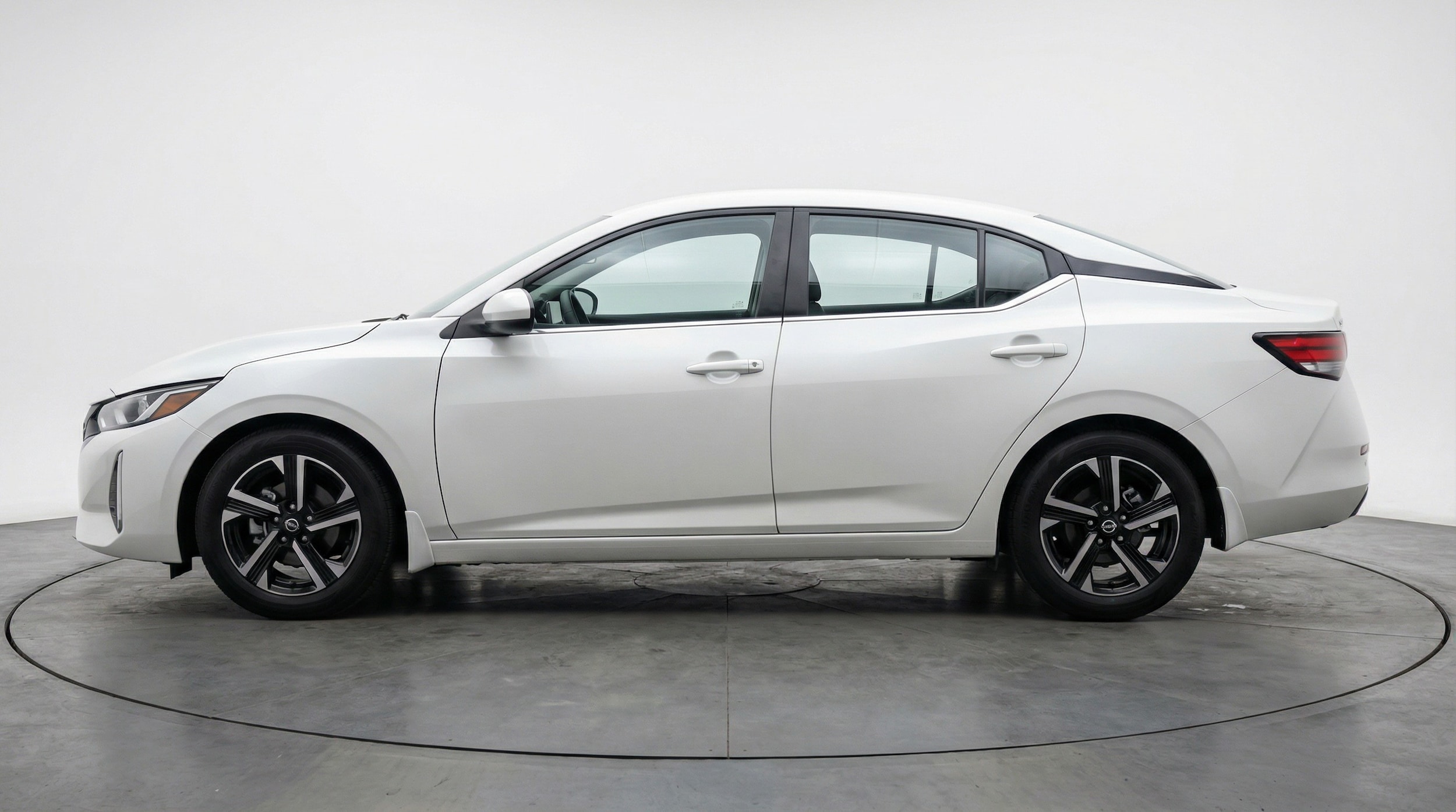 Thumbnail: 2025 Nissan Sentra - 4