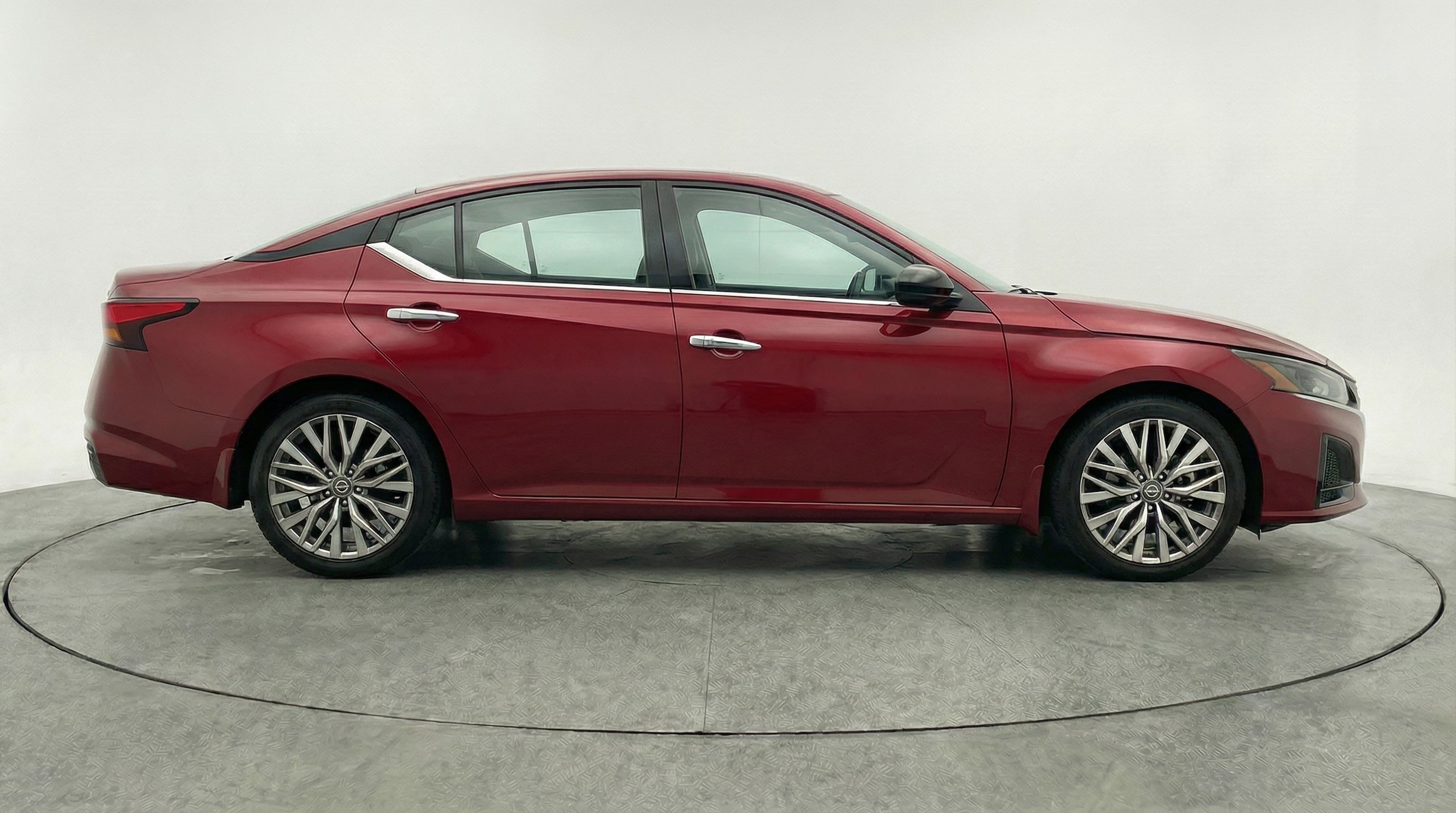 Thumbnail: 2025 Nissan Altima - 8