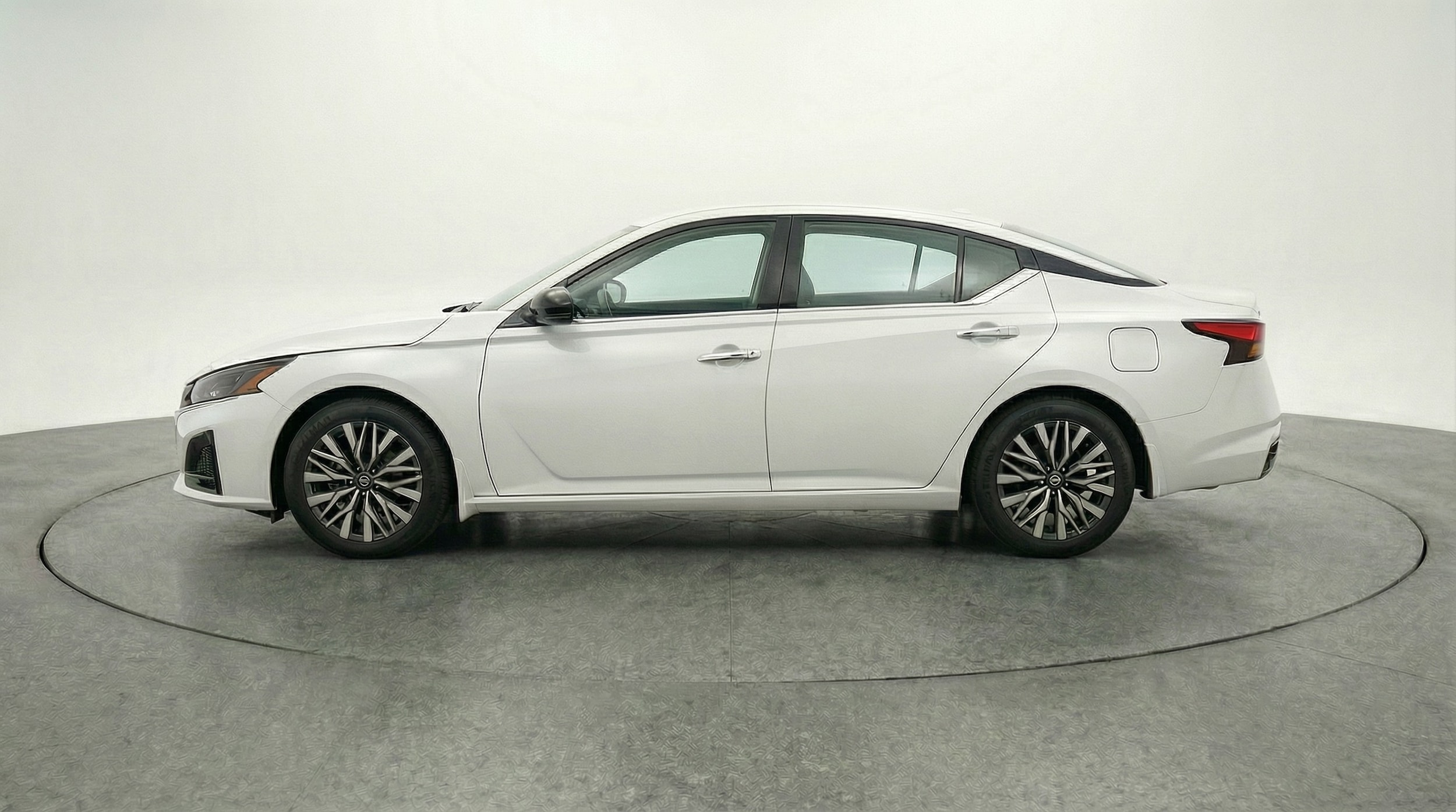 Thumbnail: 2025 Nissan Altima - 4