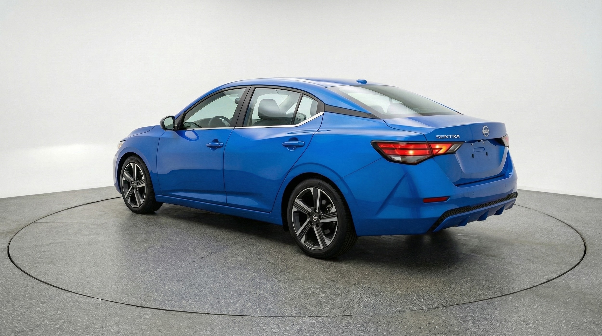 Thumbnail: 2025 Nissan Sentra - 5