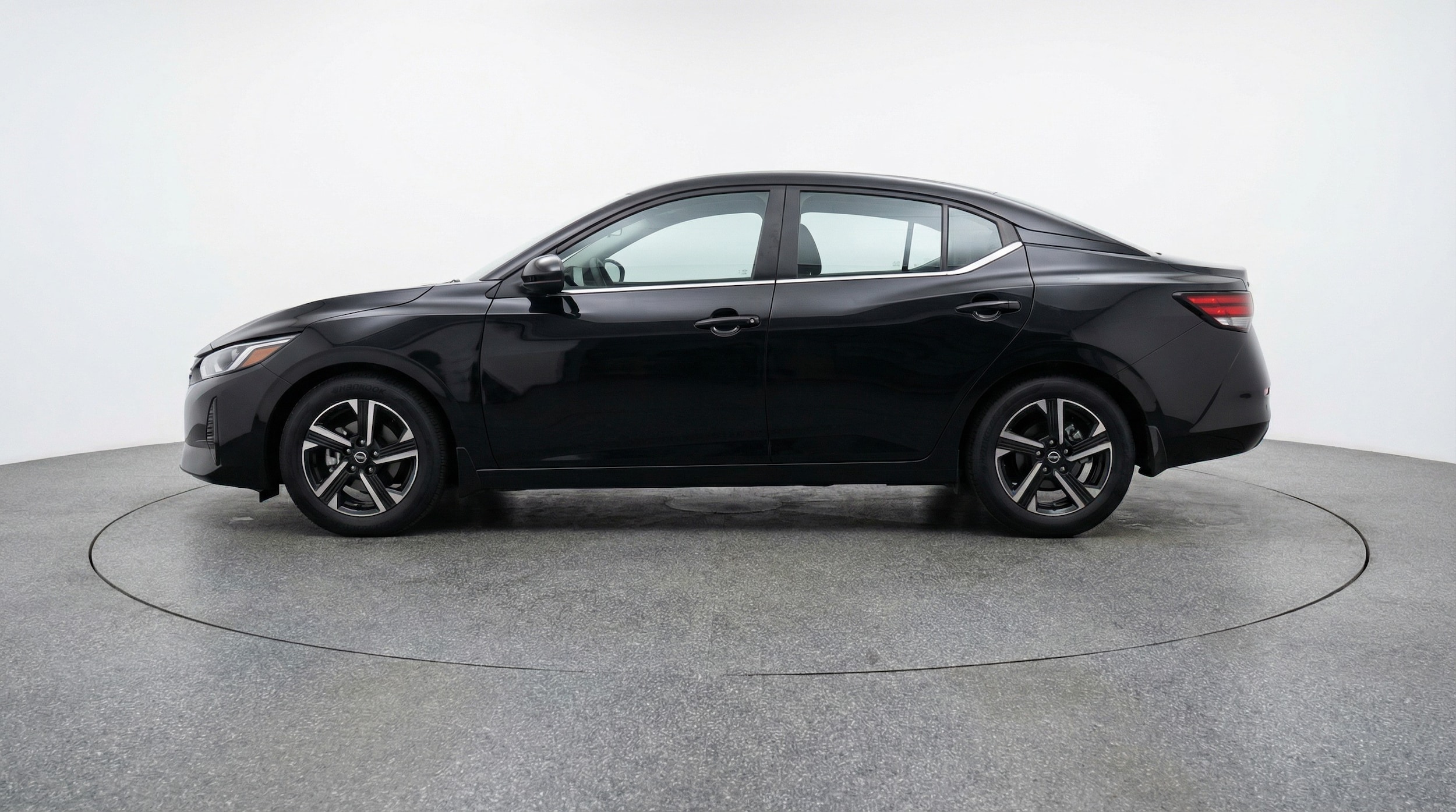 Thumbnail: 2025 Nissan Sentra - 4