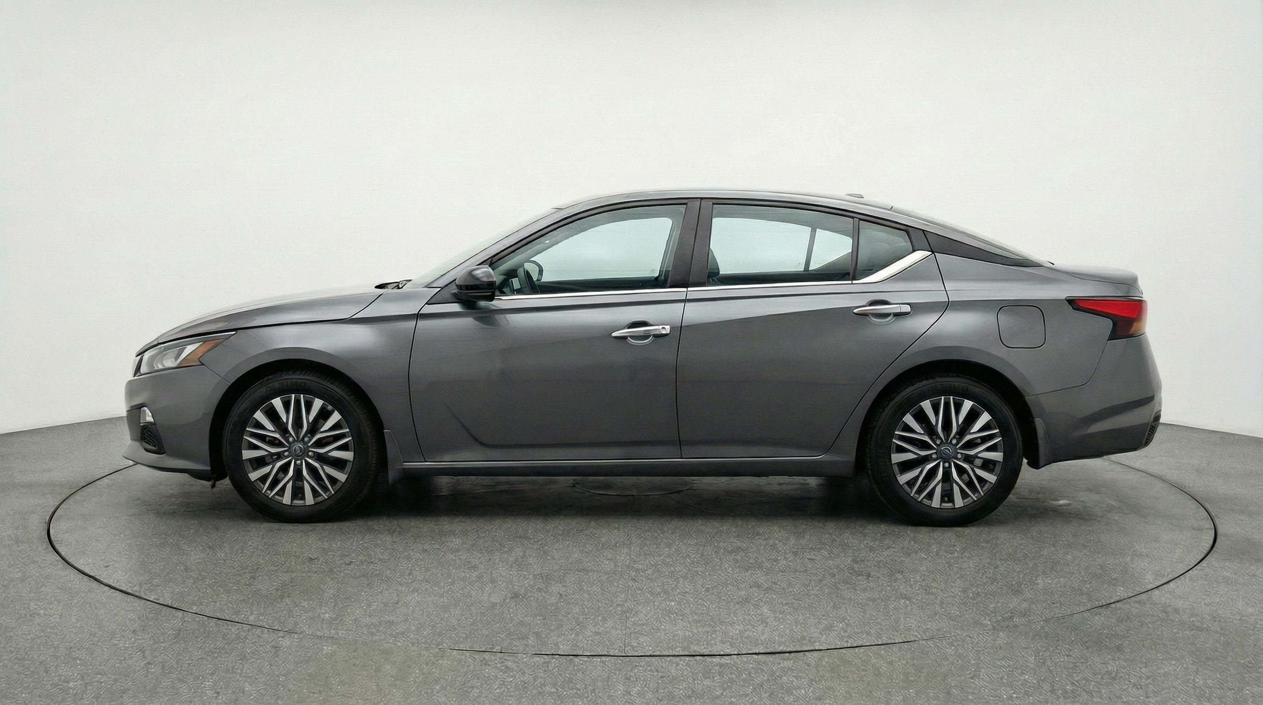 Thumbnail: 2025 Nissan Altima - 4