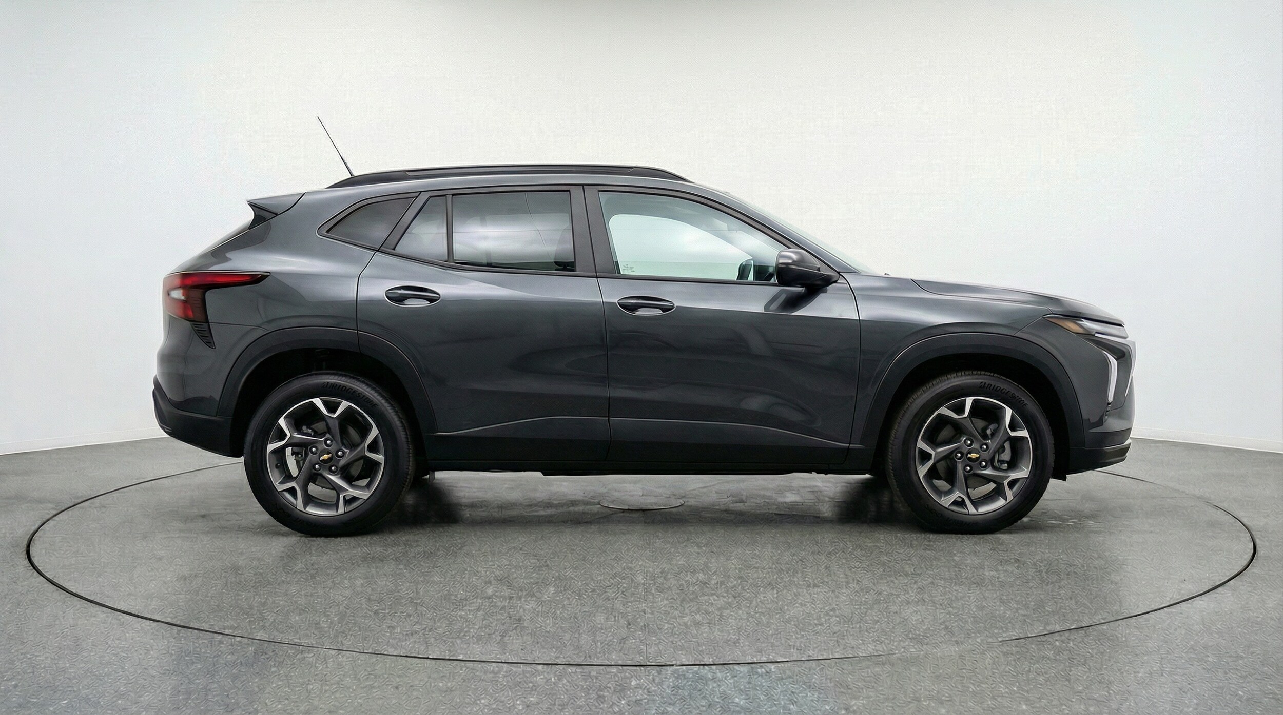 Thumbnail: 2025 Chevrolet Trax - 8