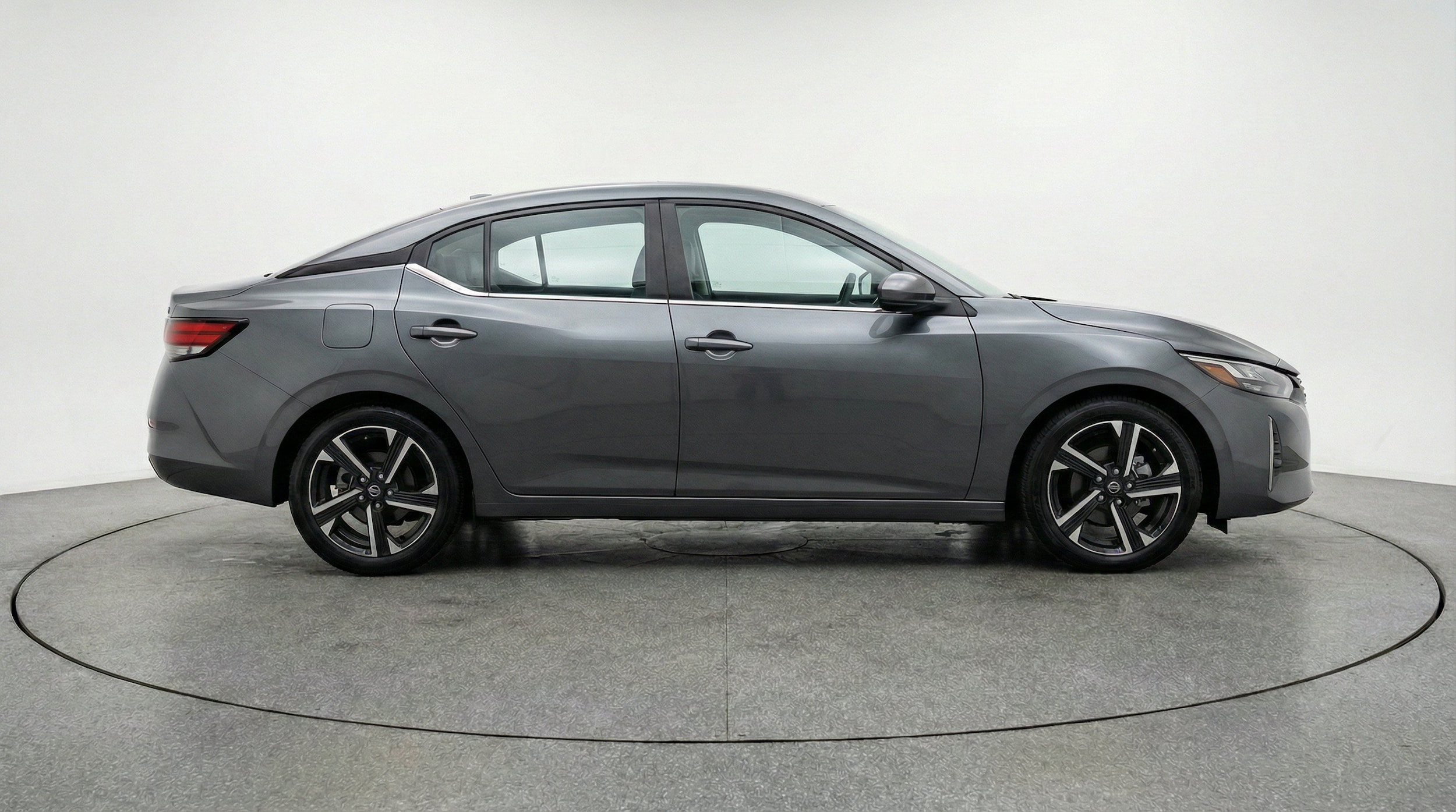 2025 Nissan Sentra SV - Photo 9