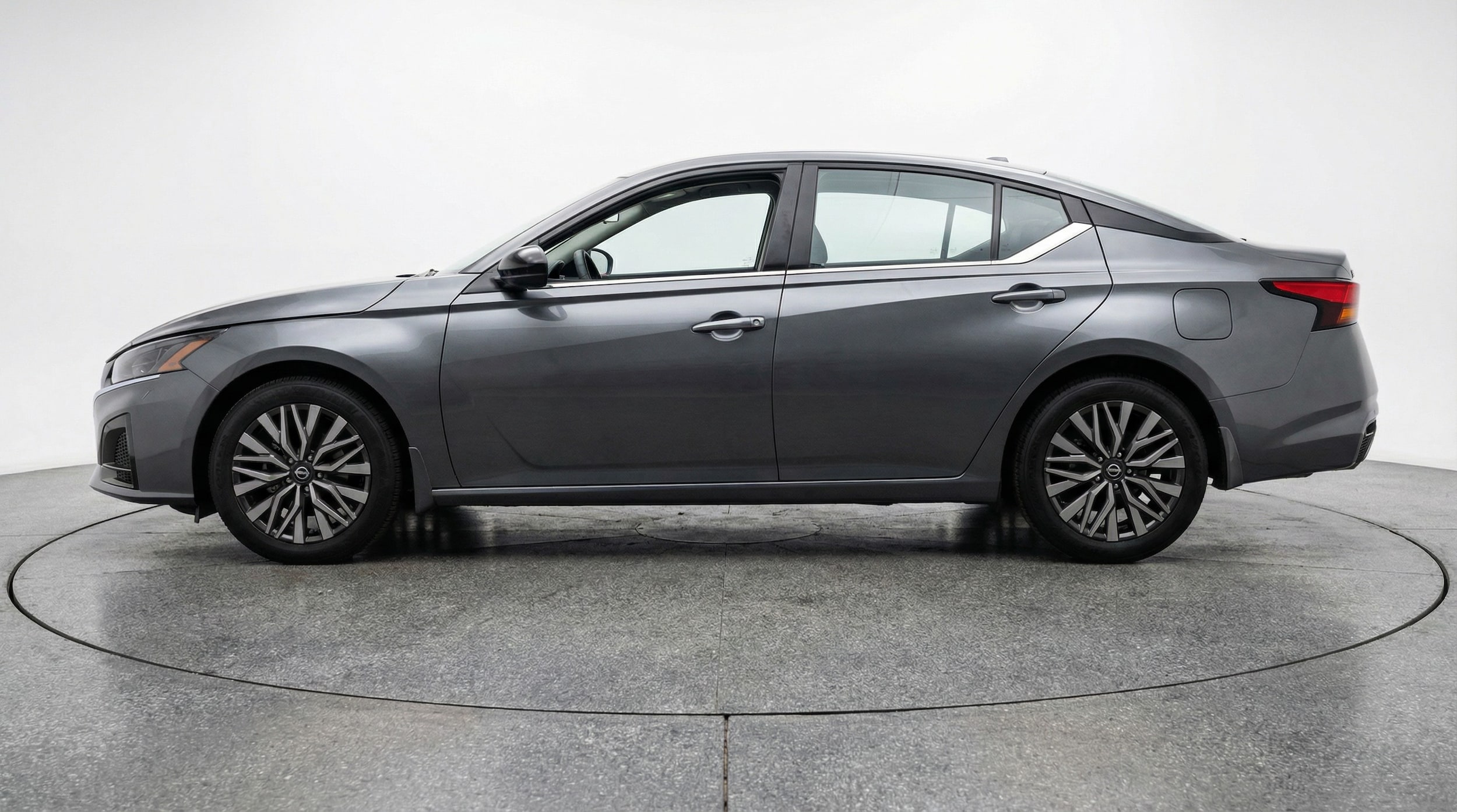 Thumbnail: 2025 Nissan Altima - 4