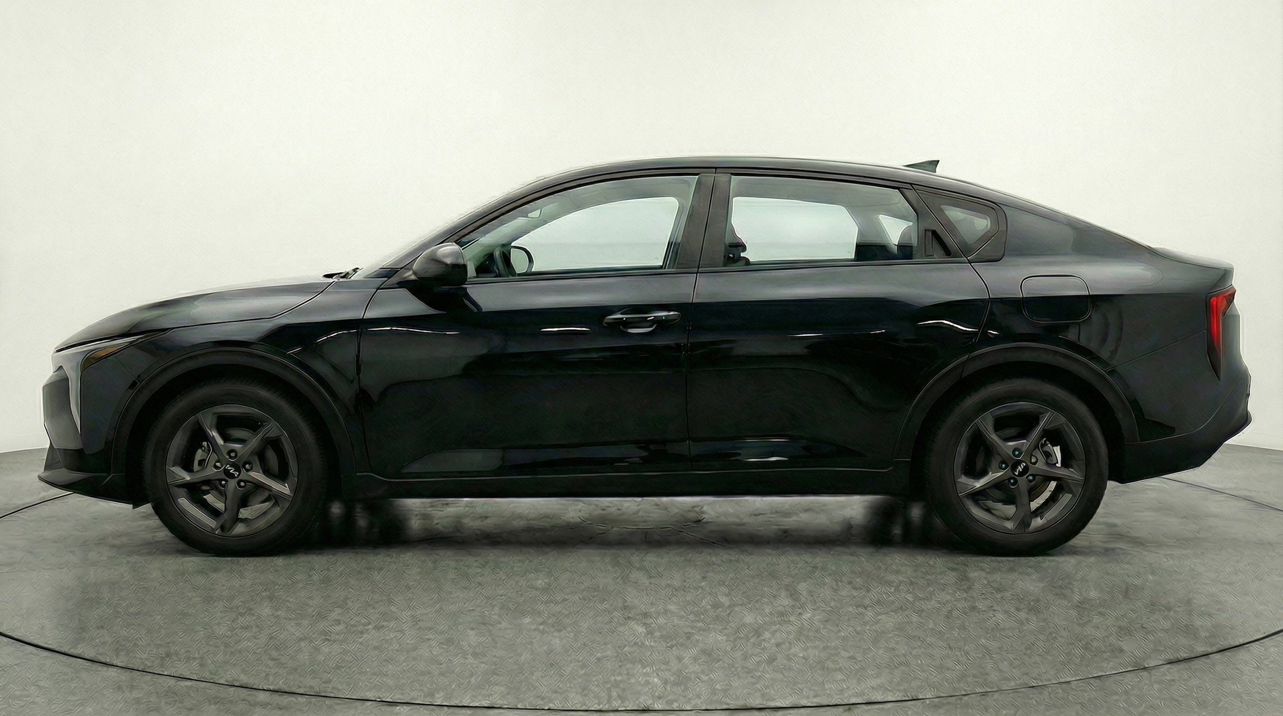 Thumbnail: 2025 Kia K4 - 4