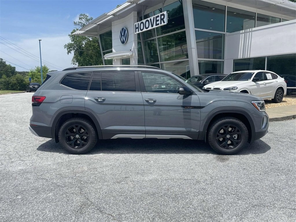 New 2025 Volkswagen Atlas 2.0T Peak Edition 2.0T Peak Edition 4MOTION