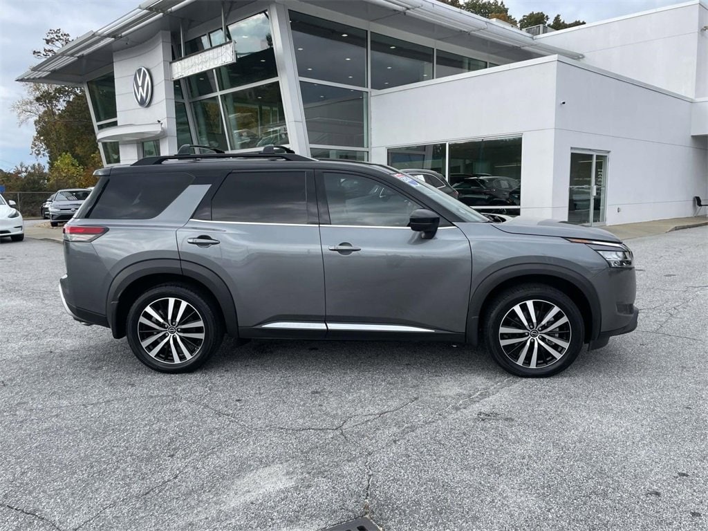 Used 2024 Nissan Pathfinder Platinum Platinum 4WD