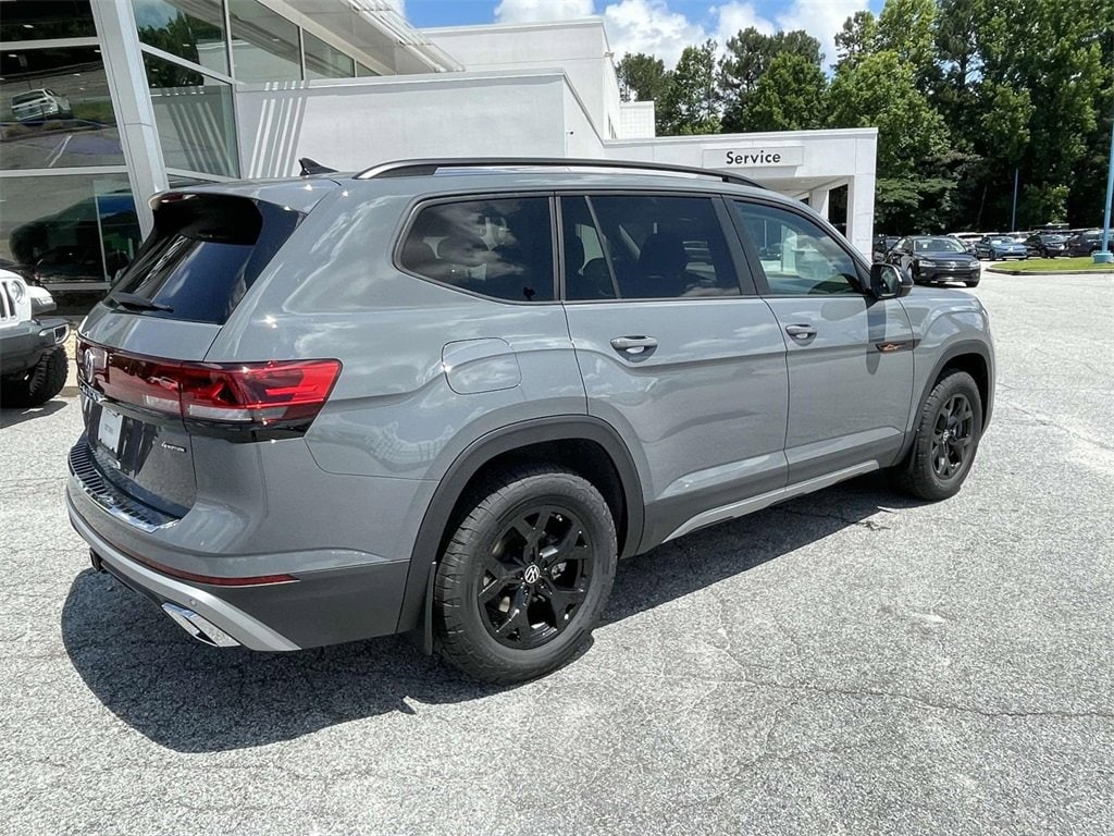 New 2025 Volkswagen Atlas 2.0T Peak Edition 2.0T Peak Edition 4MOTION