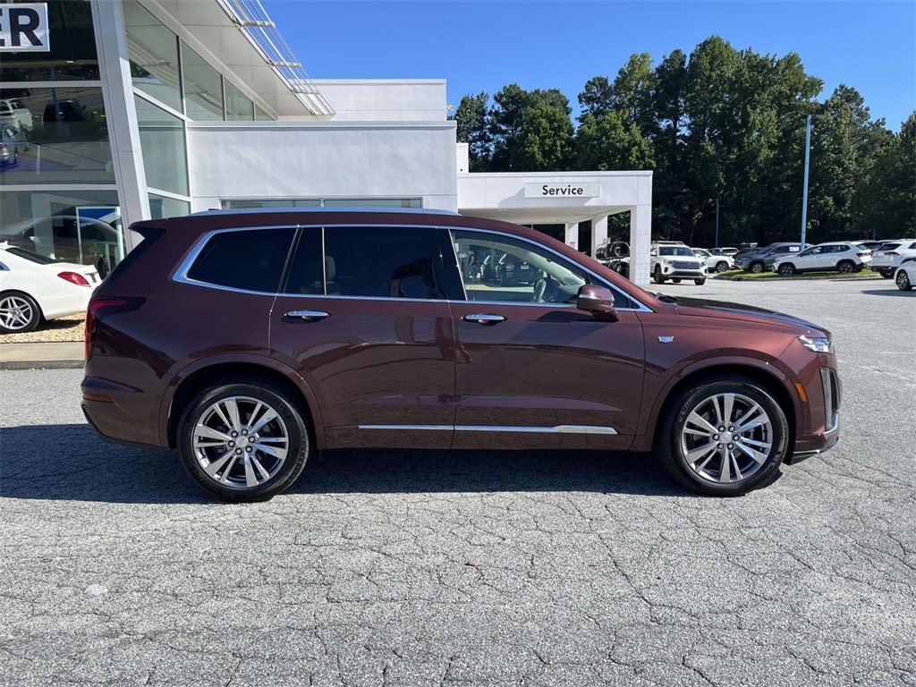 2023 Cadillac XT6 Premium Luxury photo 2