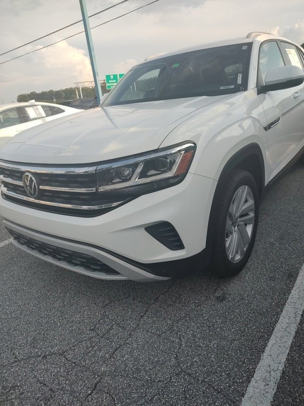 Used 2021 Volkswagen Atlas Cross Sport 2.0T SE w/Technology 2.0T SE w/Technology FWD