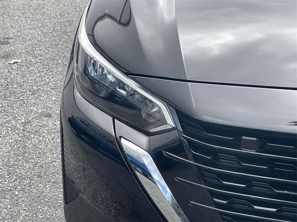 2025 Nissan Sentra SV photo 3