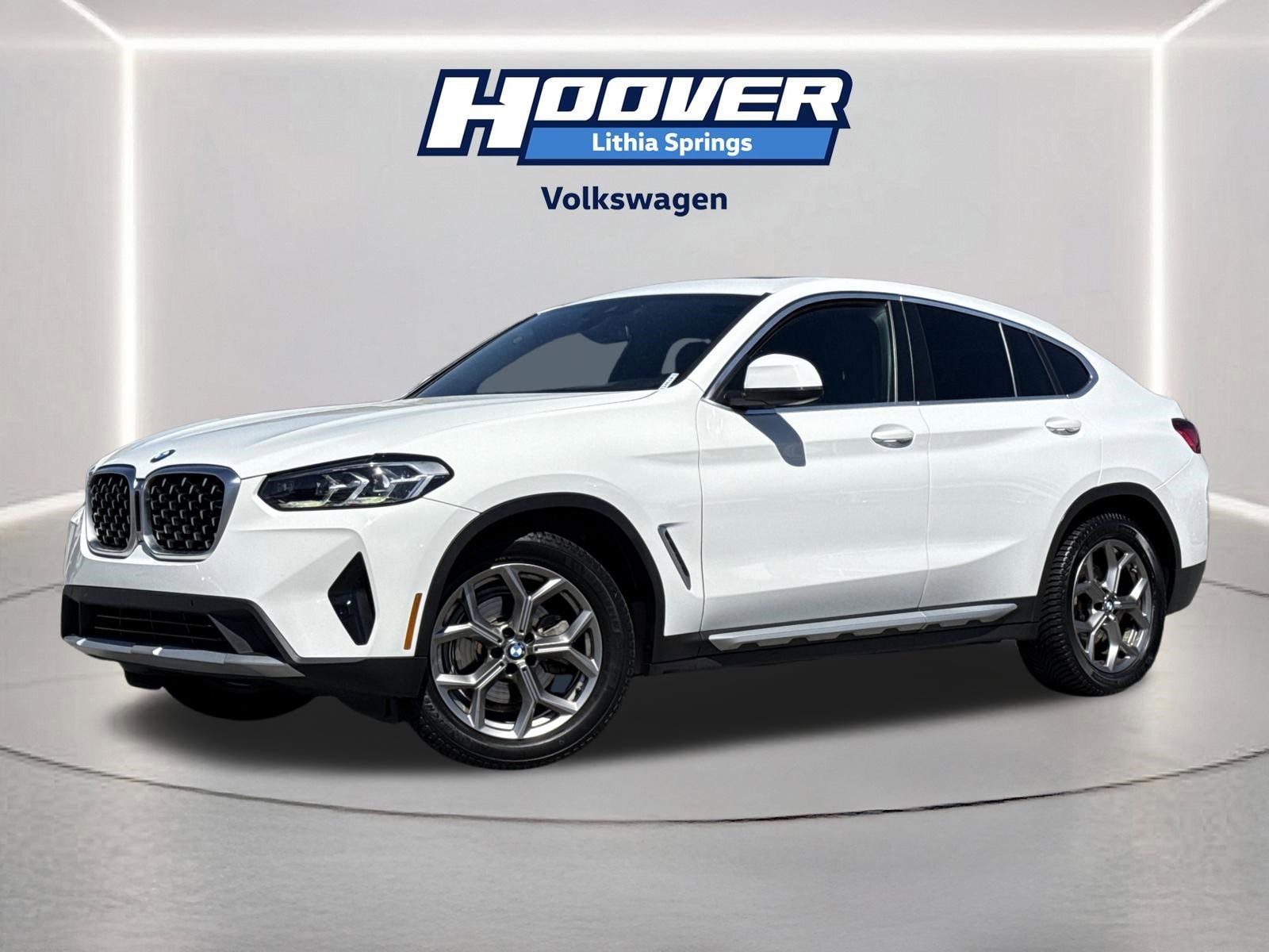 2022 BMW X4 xDrive30i's photo