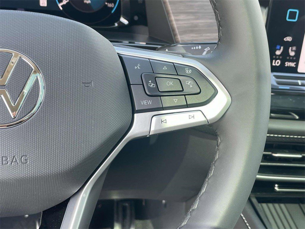 2025 Volkswagen Atlas SEL Premium R-Line - Photo 26