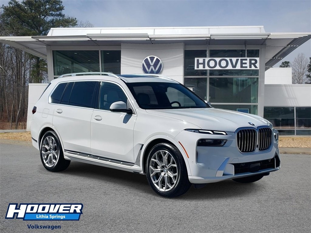 2024 BMW X7 40i's photo
