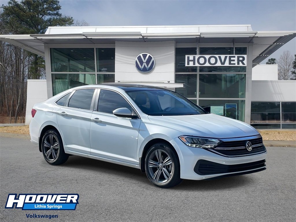 2024 Volkswagen Jetta SE's photo