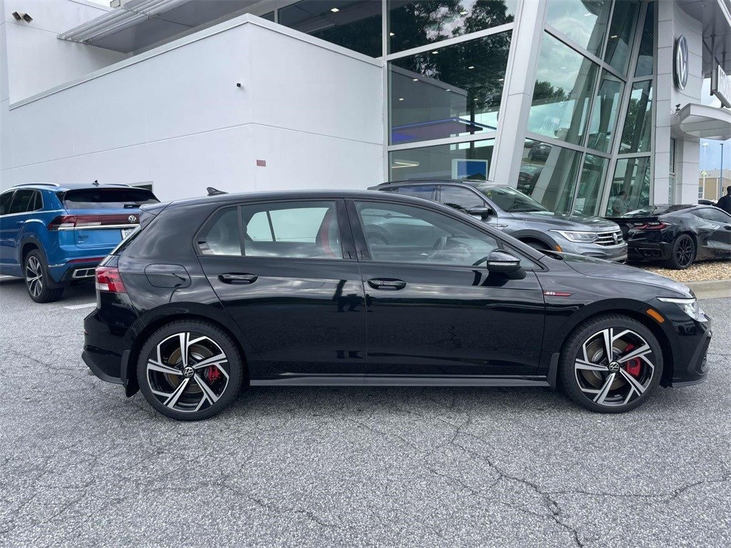 New 2024 Volkswagen Golf GTI SE 2.0T SE DSG