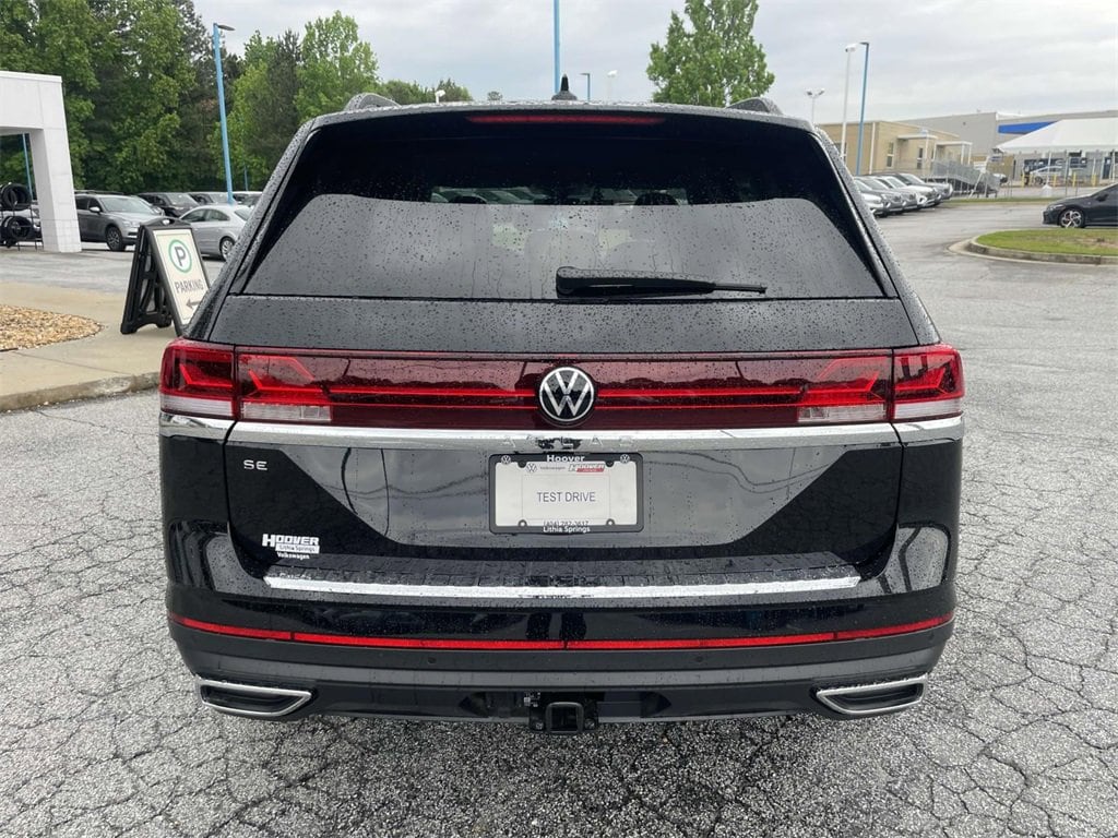New 2025 Volkswagen Atlas 2.0T SE w/Technology 2.0T SE w/Technology FWD