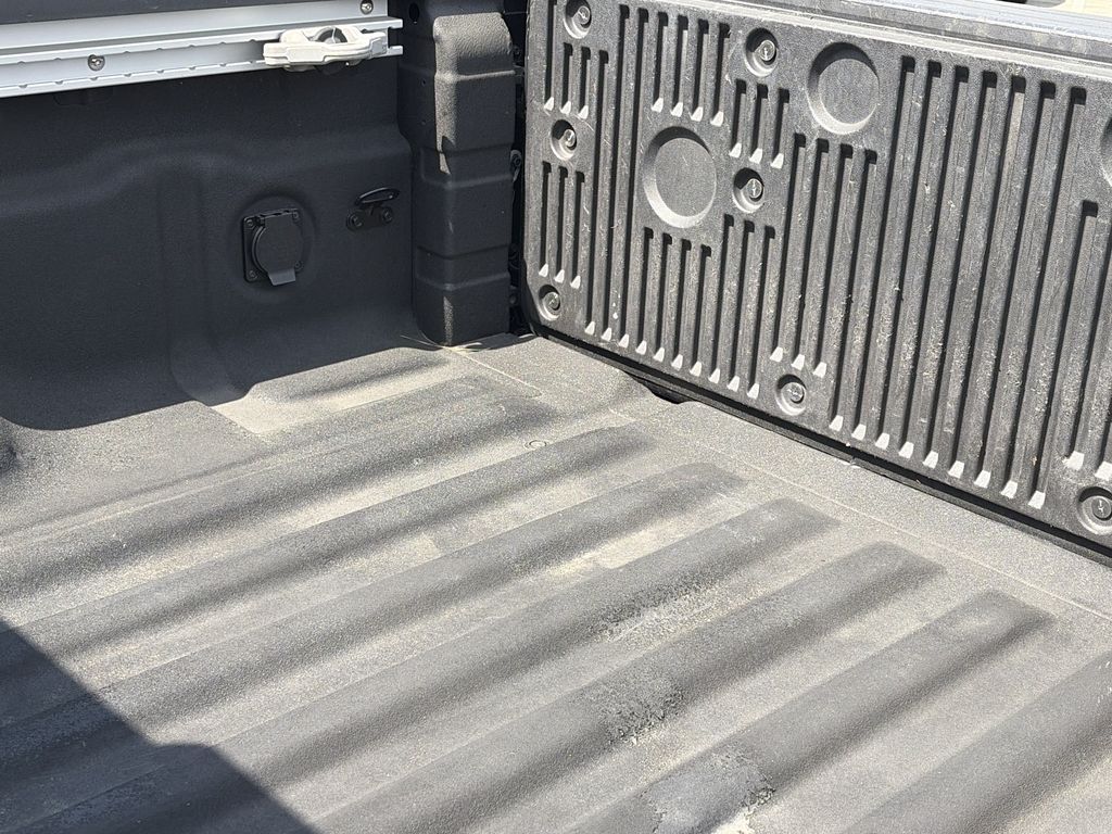 2024 Nissan Frontier PRO-4X - Photo 37