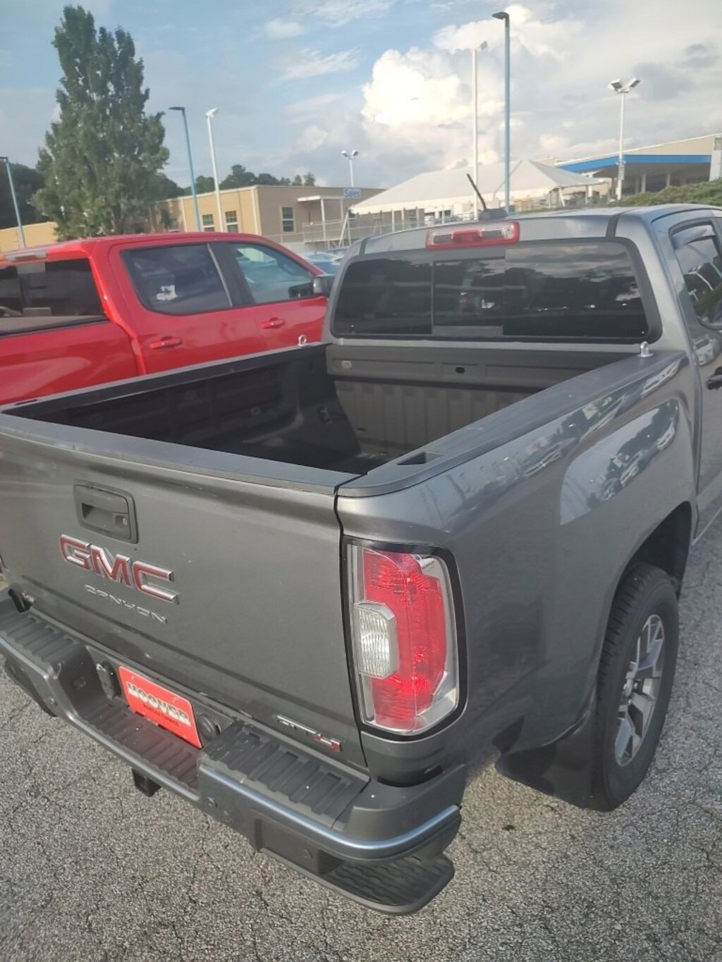 Used 2022 GMC Canyon 4WD AT4 w/Leather 4WD Crew Cab 128 AT4 w/Leather