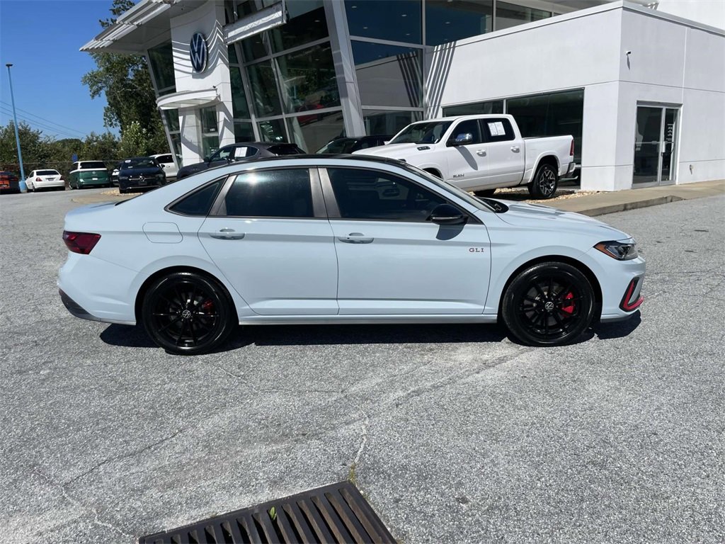 2025 Volkswagen Jetta GLI Autobahn photo 2